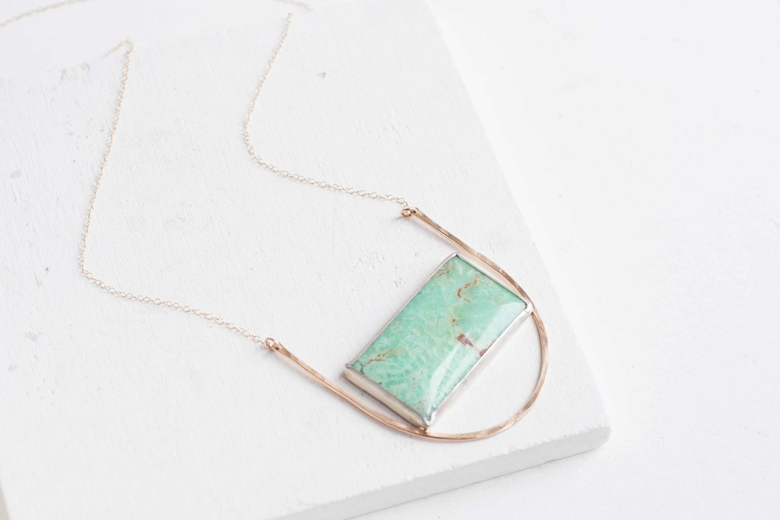 Chrysoprase Rectangle Arc Necklace-2.jpg