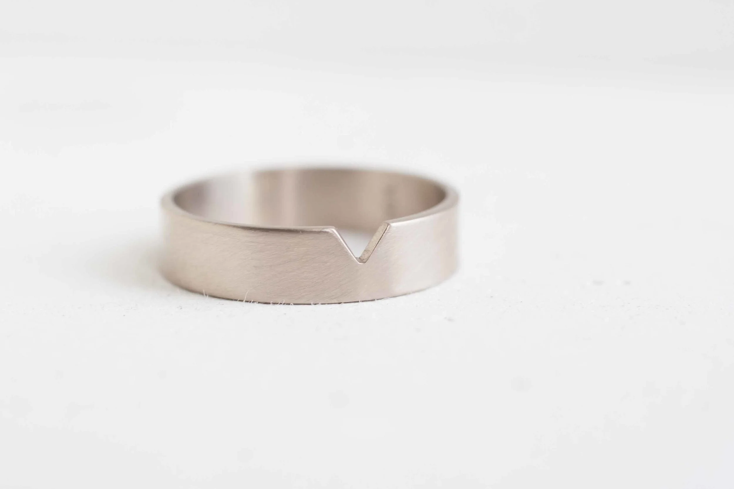 14k White Gold Triangle Cut Out Ring.jpg