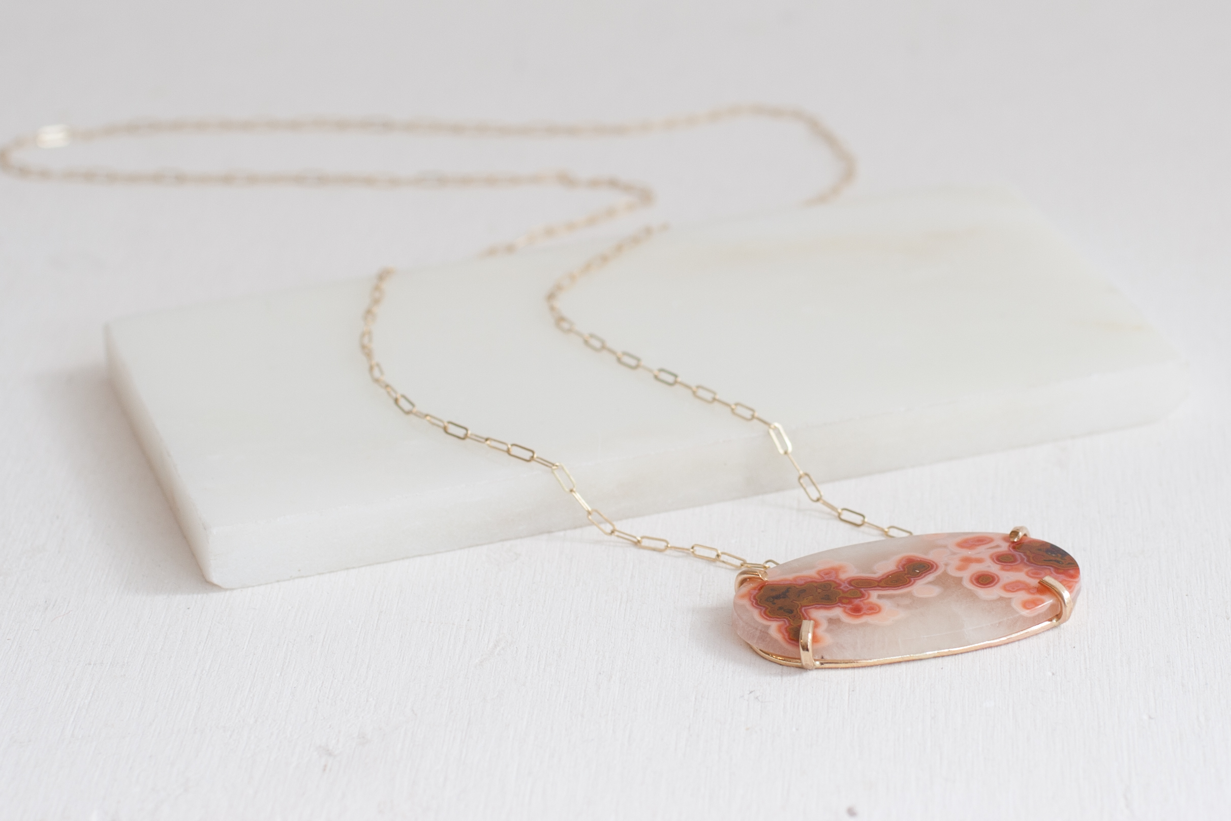 Pink Oval Agate Necklace-1-2.jpg