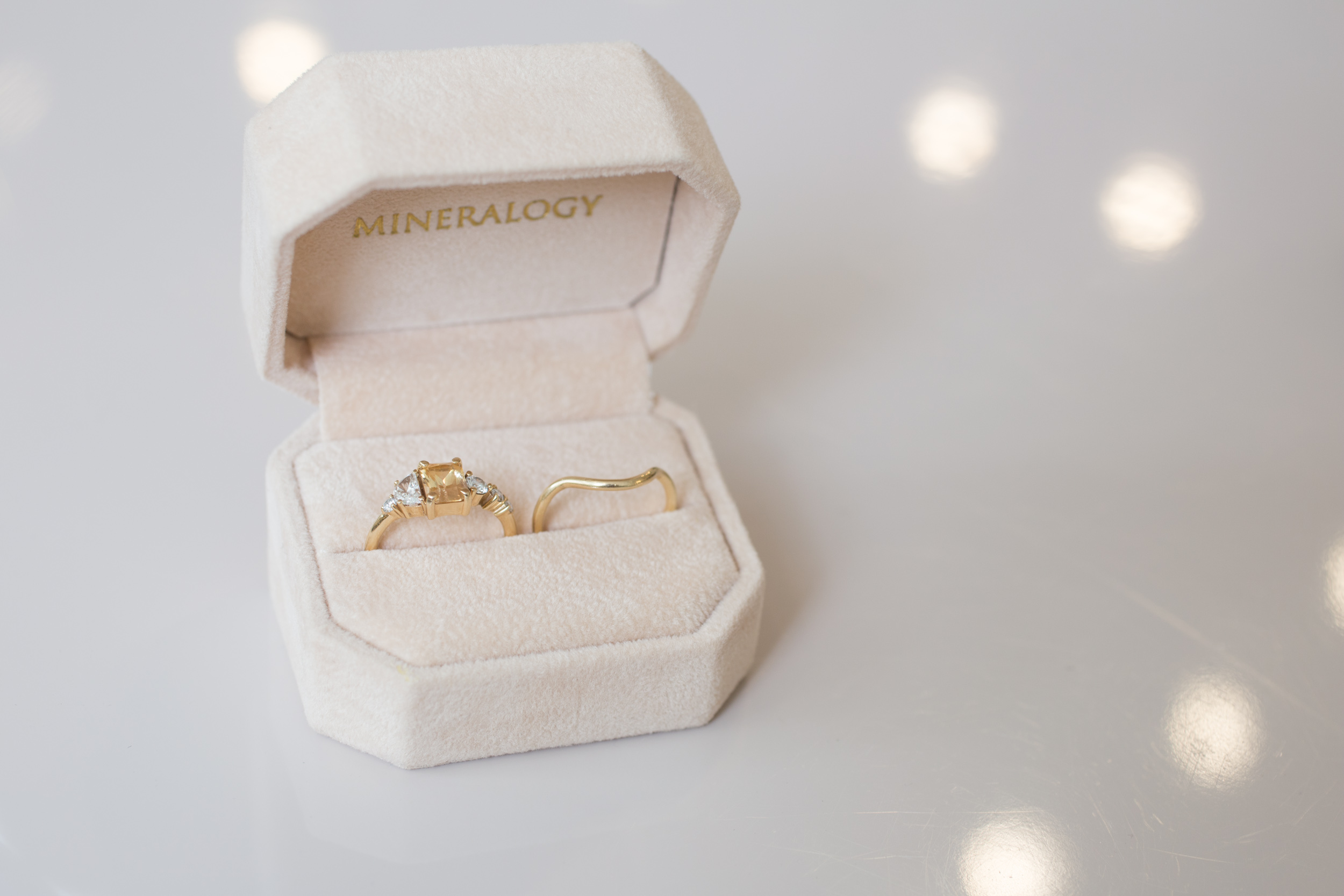 Gold 90S Velvet Ring Box proposta Wedding Jewelry Box con Luce LED Taglia Unica 