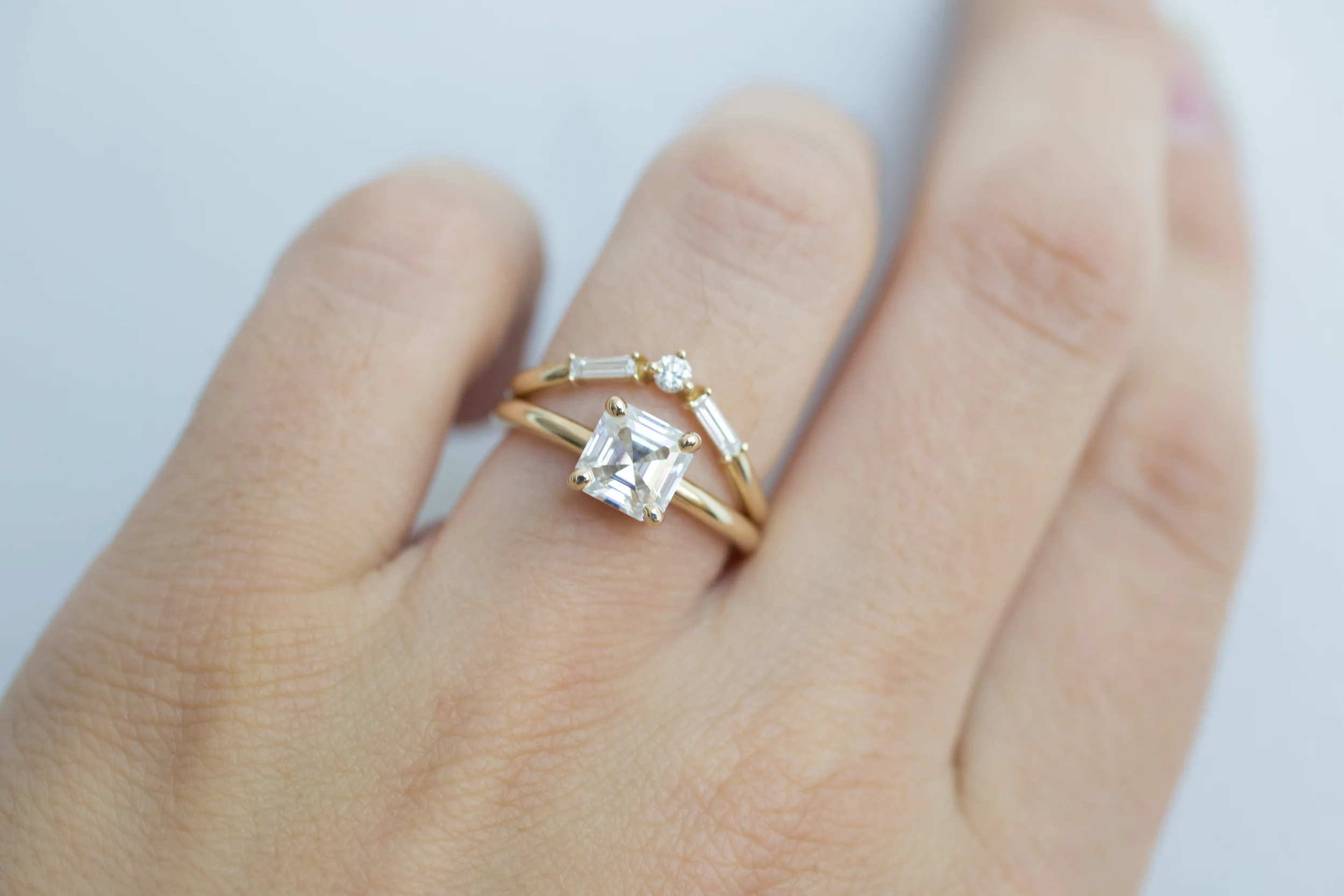 Double Baguette + Round Diamond Contour V-8.jpg