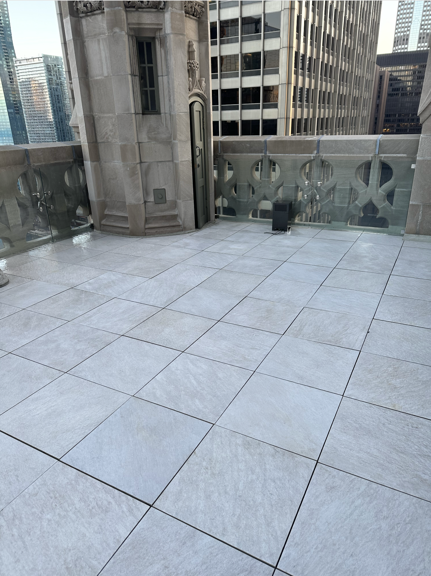 maximum-kleaning-balcony-cleaning-2.png