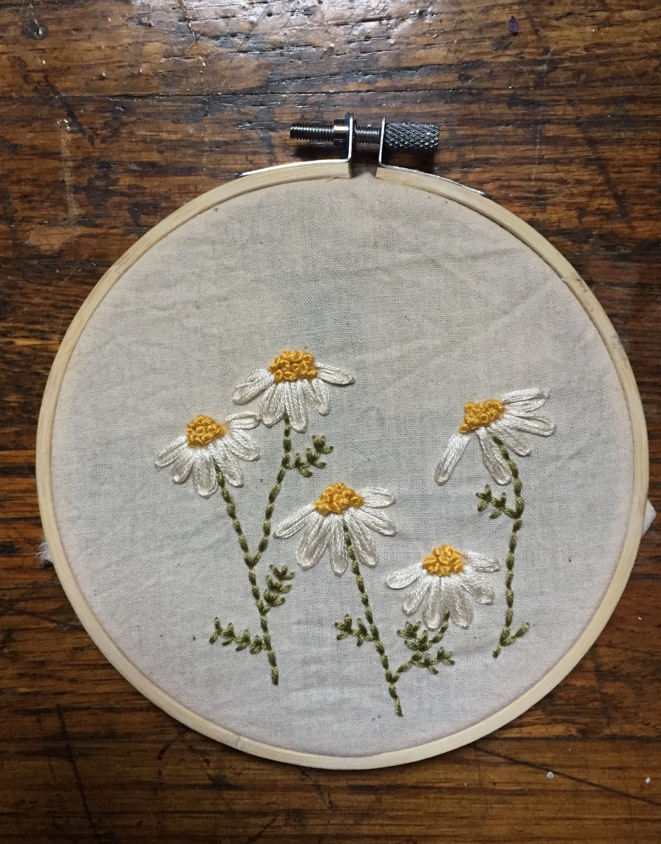 LS-Embroidery Daisy.jpg