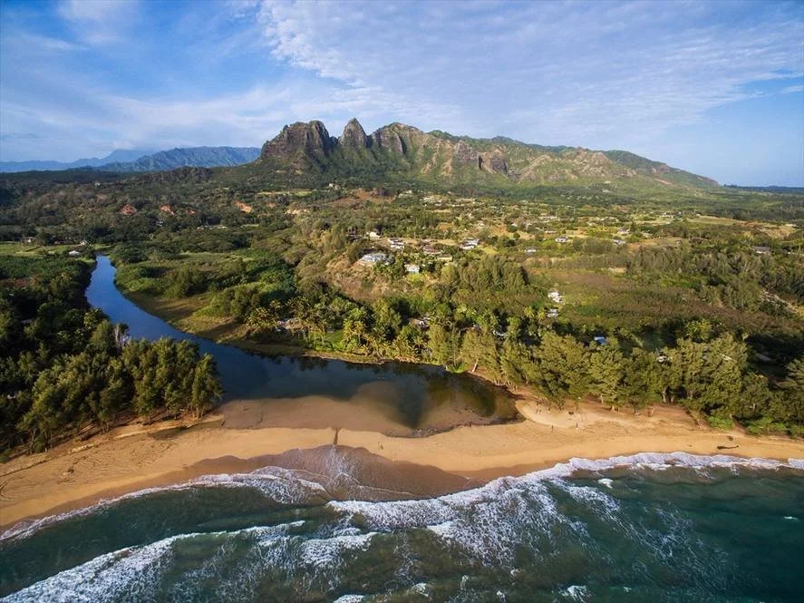 aliomanu mountain.jpg