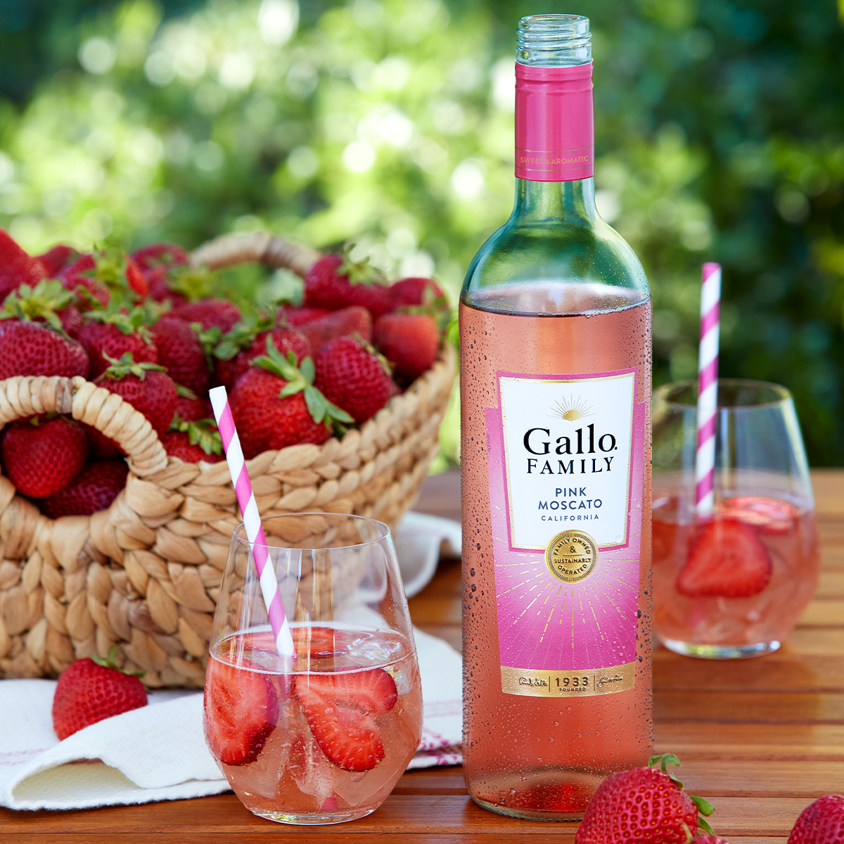 5062799_EJG_Strawberry_Basket.png