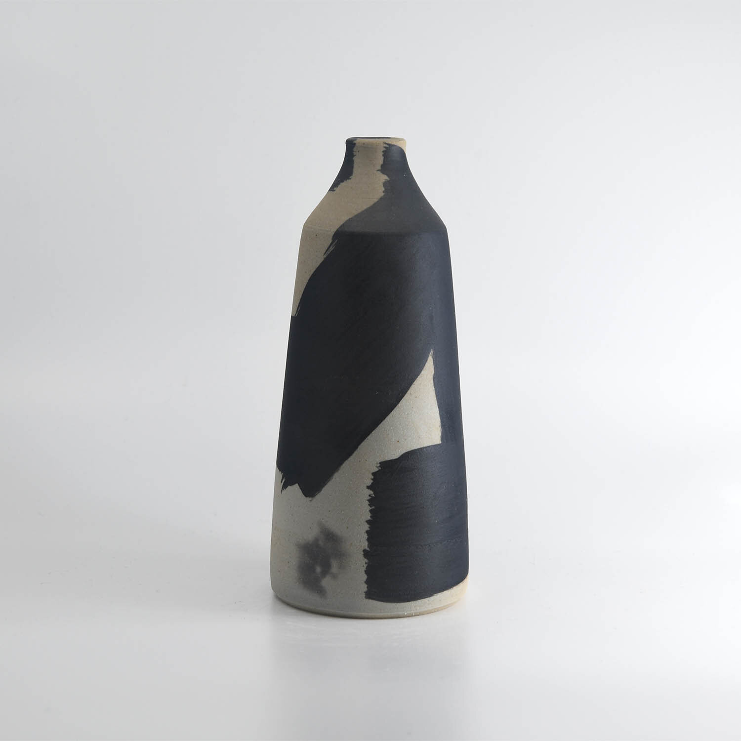 Black Brushwork Vase No. 02