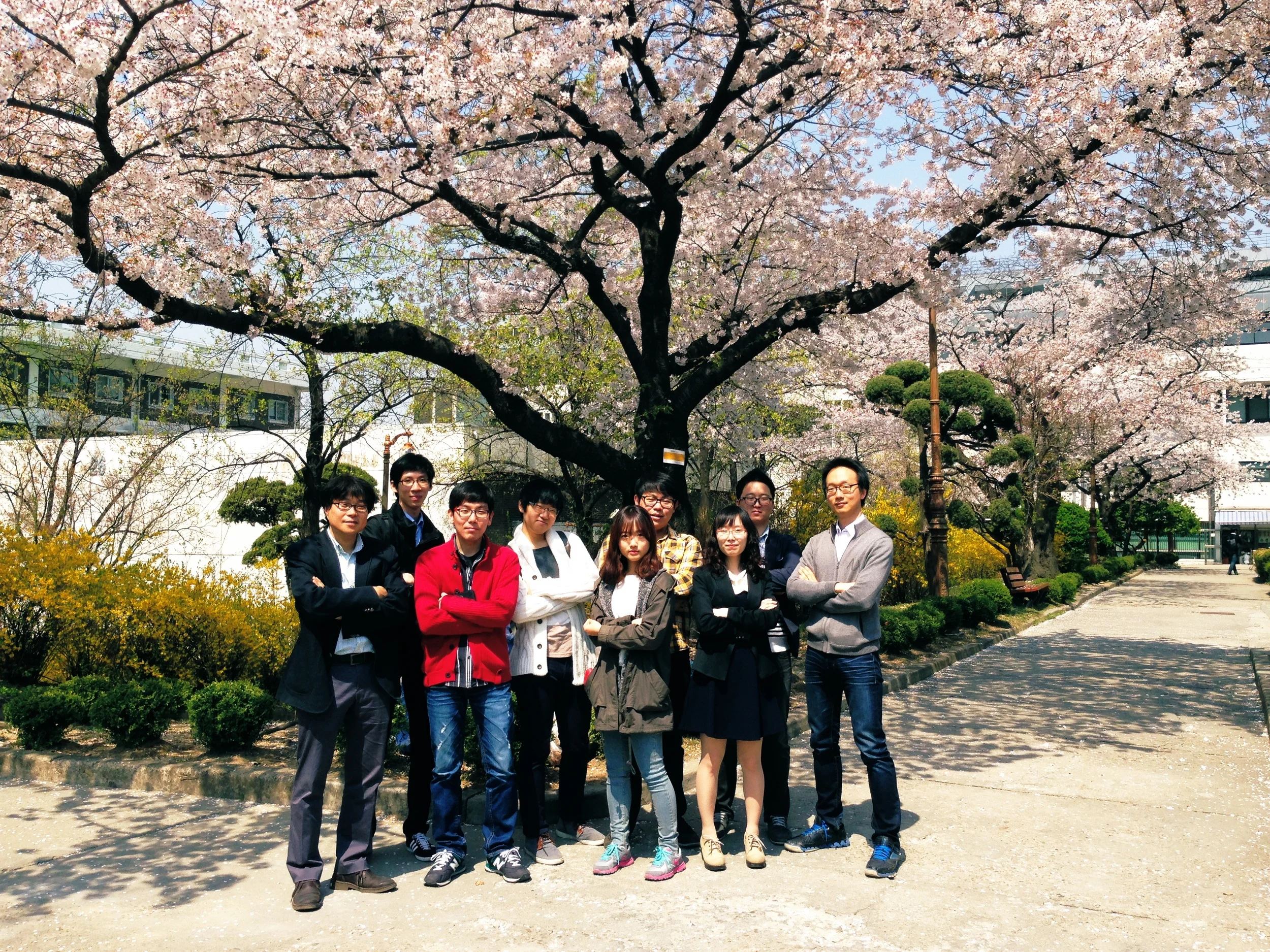 group picture (APR 8, 2014)