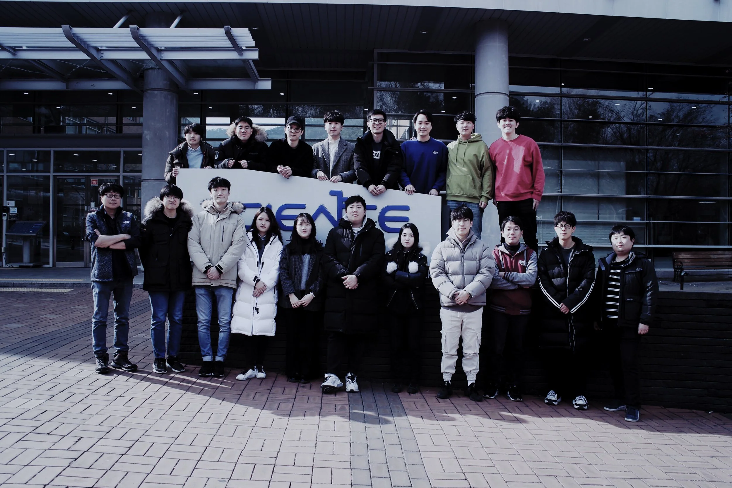 그룹 사진 (2020년 2월)