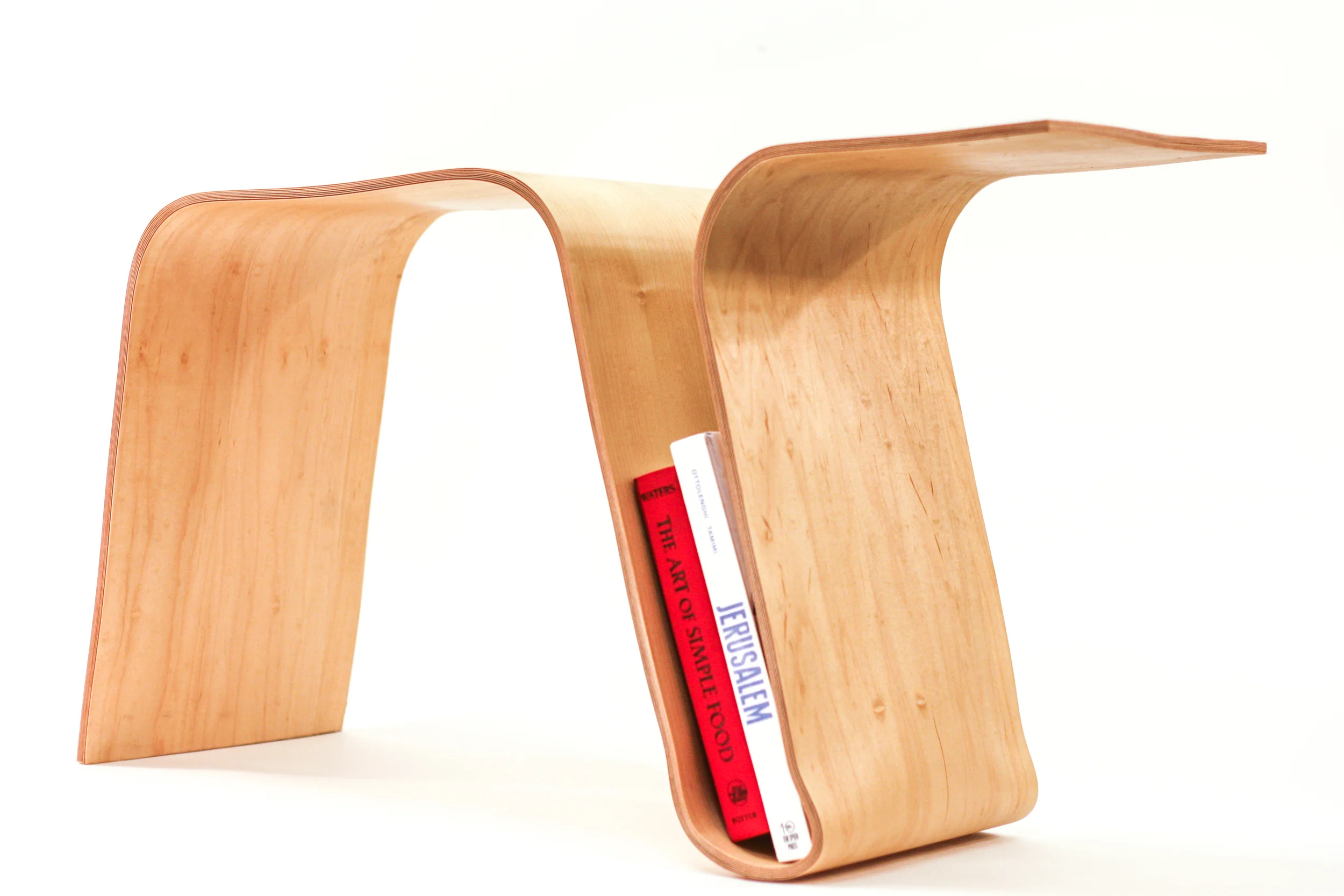 THE CURVE STOOL