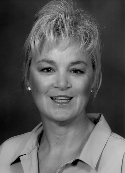 Denice Barsness, CRA, COMT, ROUB, CDOS FOPS Denice Barsness has been enthusiastically involved in ophthalmic education since 1980 and has lectured for organizations such as the Joint Commission of Allied Health Personnel in Ophthalmology (JCAHPO), the Ophthalmic Photographers’ Society (OPS) the Association of Technical Personnel in Ophthalmology (ATPO), and the Association of Surgical Ophthalmic Nurses (ASORN). She is a past president and a Fellow of the Ophthalmic Photographers’ Society and has been a Certified Ophthalmic Technologist (COMT) since 1992. She was certified as a Retinal Angiographer (CRA) in 1982 and passed the Registered Ophthalmic Ultrasonic Biometrist (ROUB) exam given by the (ARDMS) in January of 1999 and the (CDOS) in 2005. Denice is currently employed as the Technical Director for Eye Professional Services and the Department of Ophthalmology for the California Pacific Medical Center in San Francisco, California.