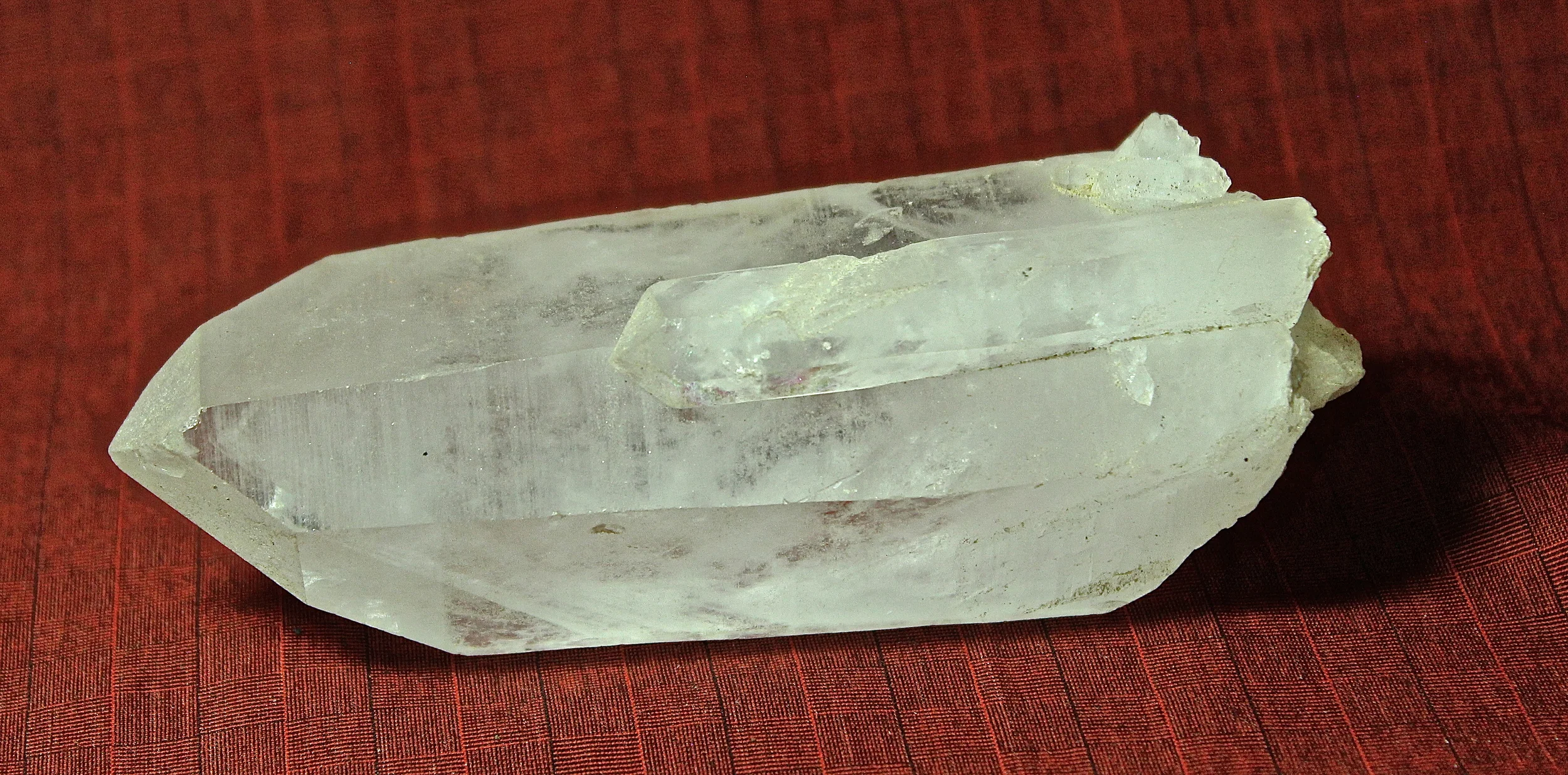 Quartz (11 cm long xl), location unknown