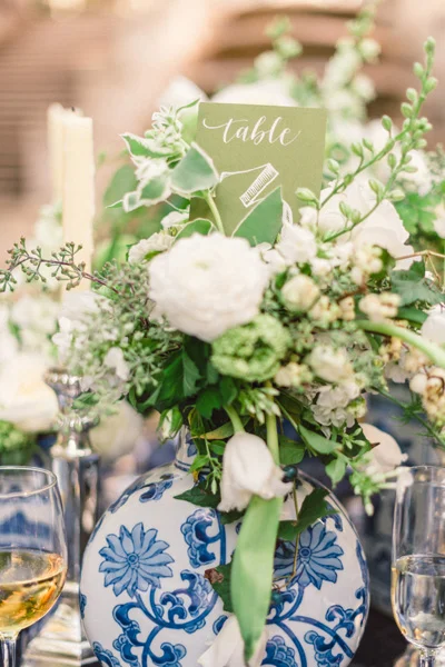 Occasions Mag_Rustic White039.jpg