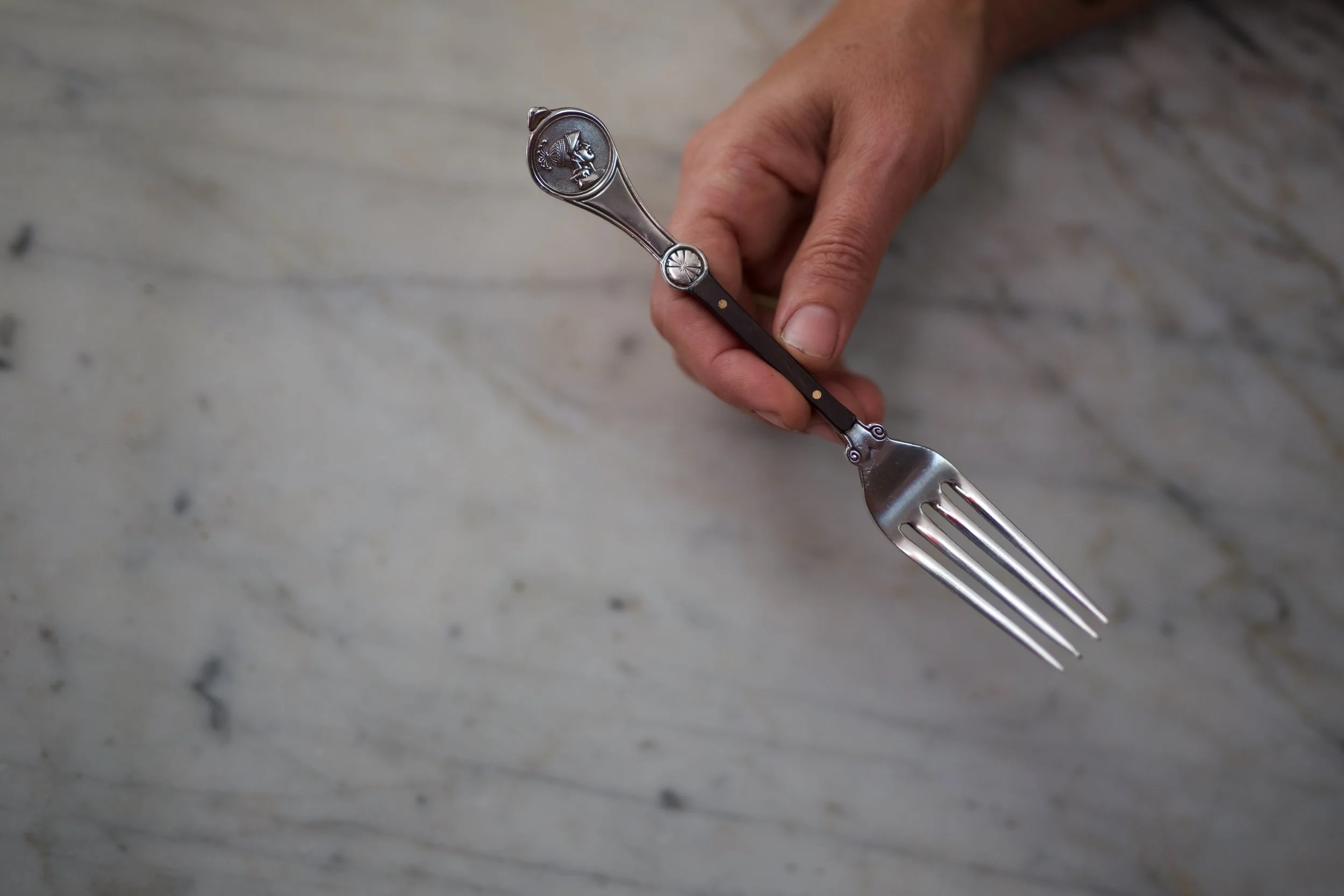 medallion dinner fork with ebony