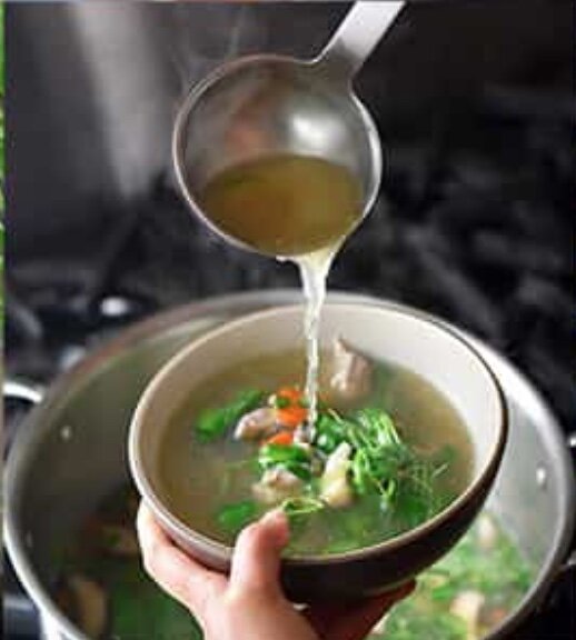 NomNomPaleoWatercressChickenSoup_2.jpg