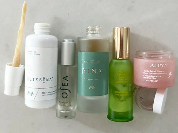 It's SO sad when they all go at once. Link in bio to see why I love these gems and for a fully UPDATED list of all My Clean Beauty Favorites ✨️⁠
⁠
#giftalittlehappiness💛⁠
⁠
#cleanbeauty #crueltyfreebeauty #healthyskin #cleanskincare #naturalbeauty #