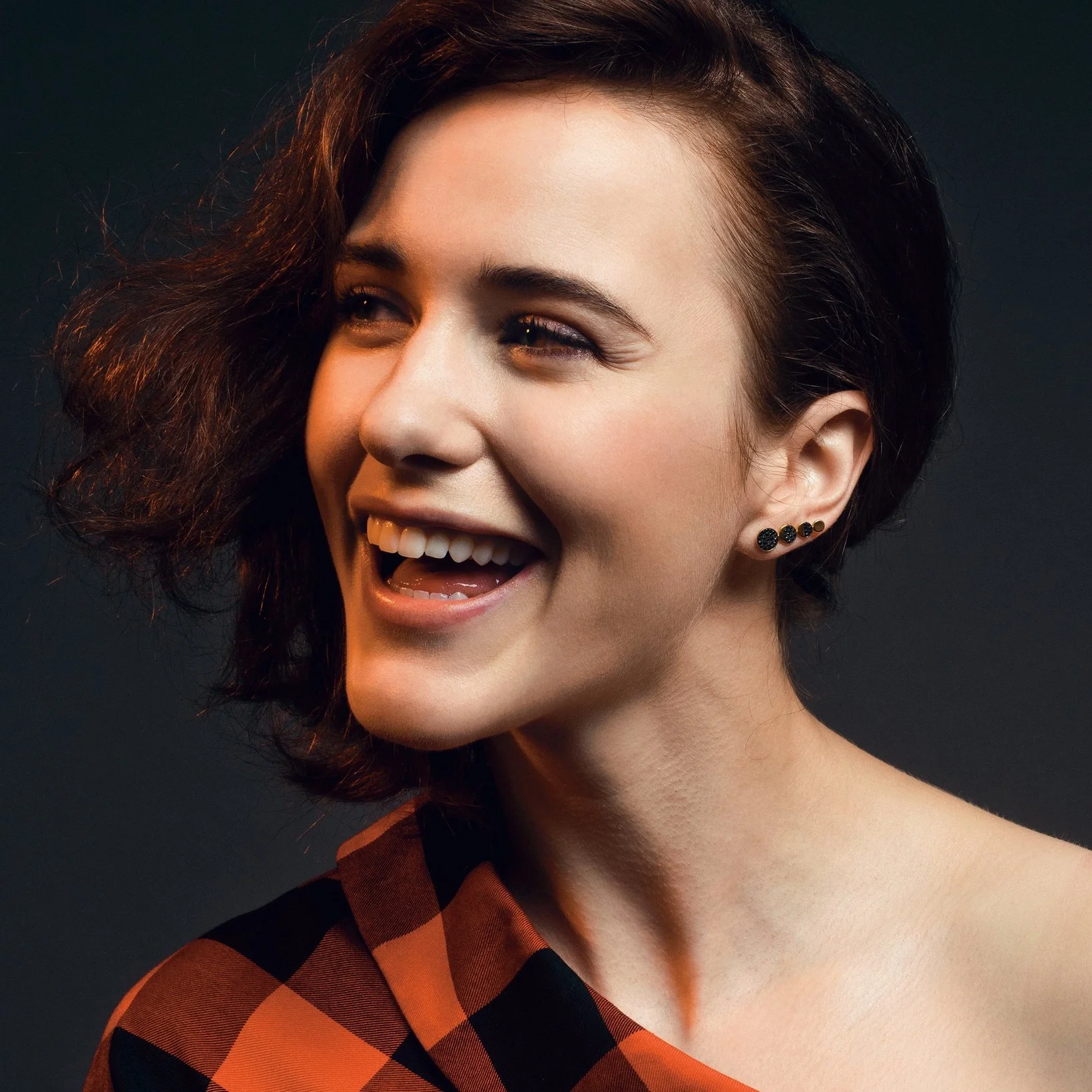 Rachel Brosnahan's Comic Timing (profile)