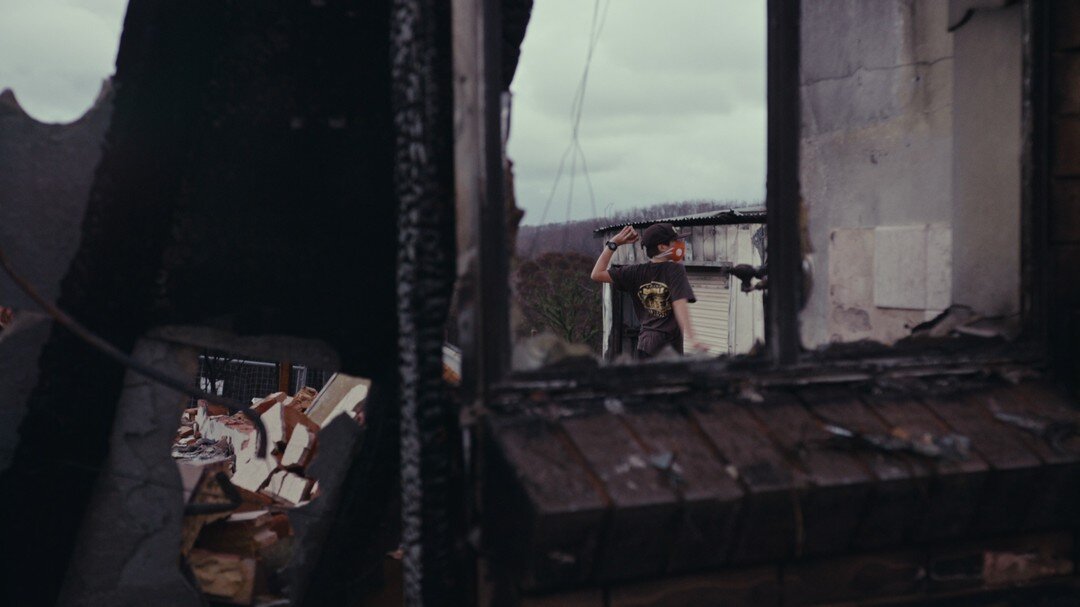 Stills from Capturing Change. The Fletcher Family in Lake Conjola who lost their home in the Black Summer fires on December 31, 2019

@mattabbottphoto on the frontlines during the Black Summer fires in Australia. Film launching Nov 1 for @ajwitness @