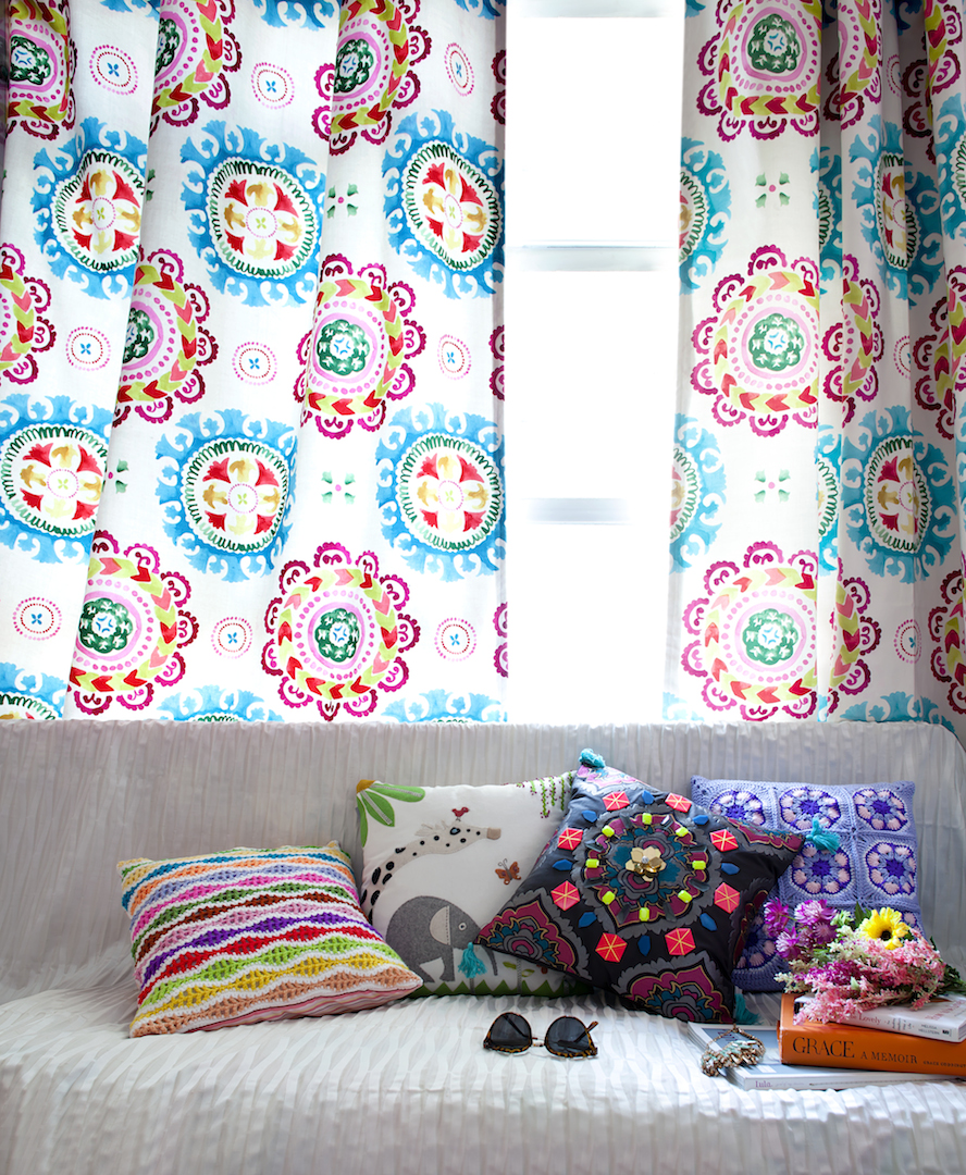 zoe_livingroom.jpg