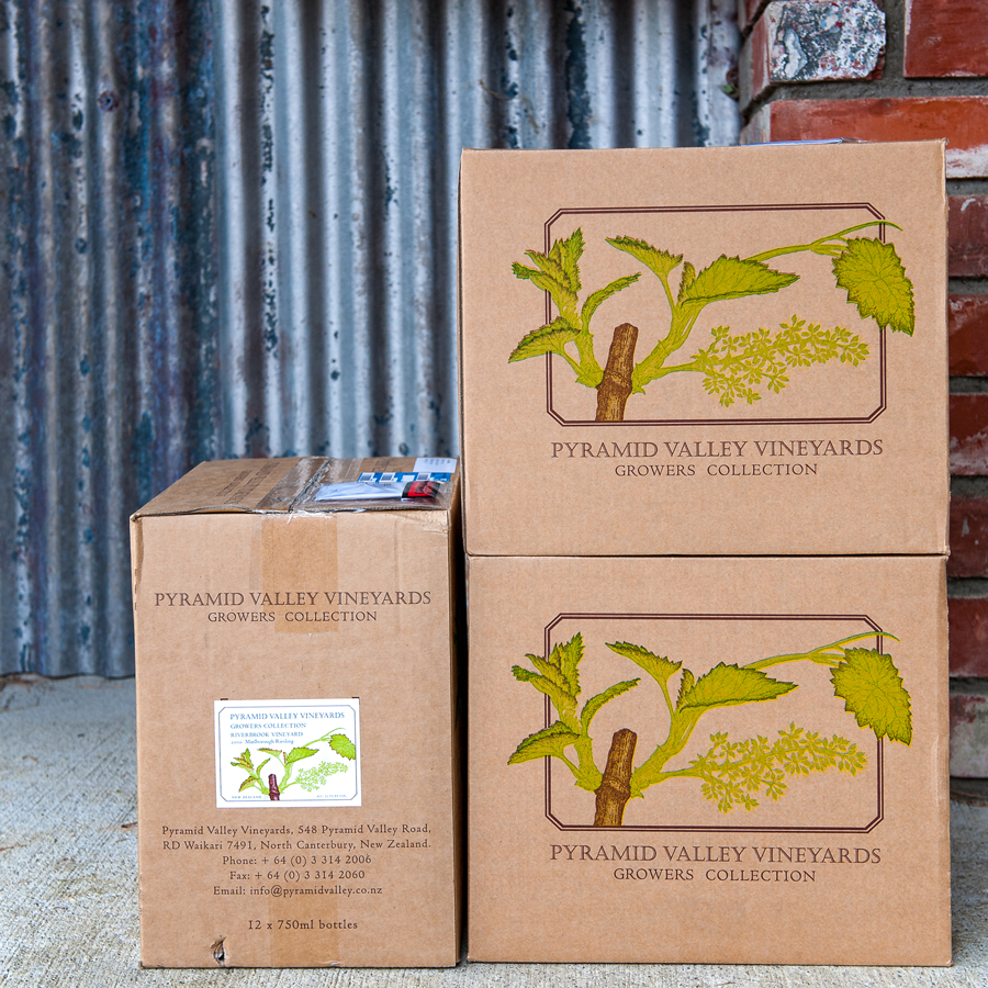 Pyramid-Valley-wine-in-boxes.jpg