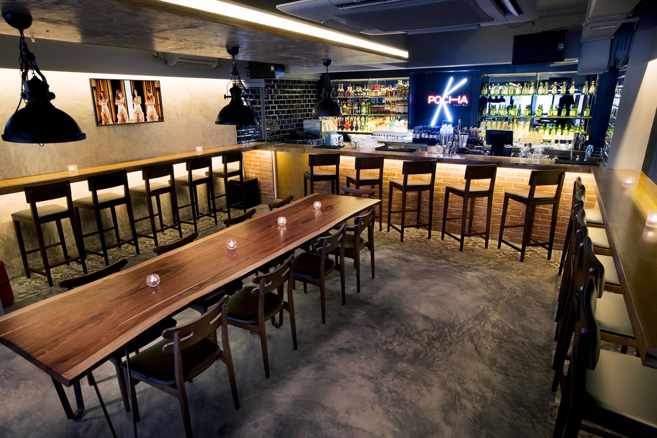 K-Pocha Interior (bar) 2.jpg