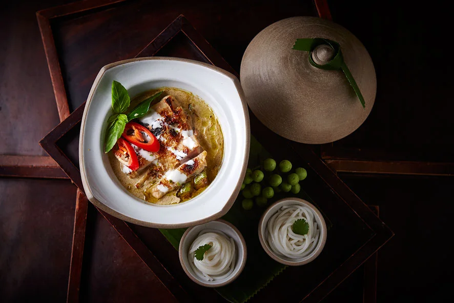 Banyan-Tree-Macau-Gaeng-Kiew-Wan-Gai-(Green-Curry-Braised-Chicken).jpg