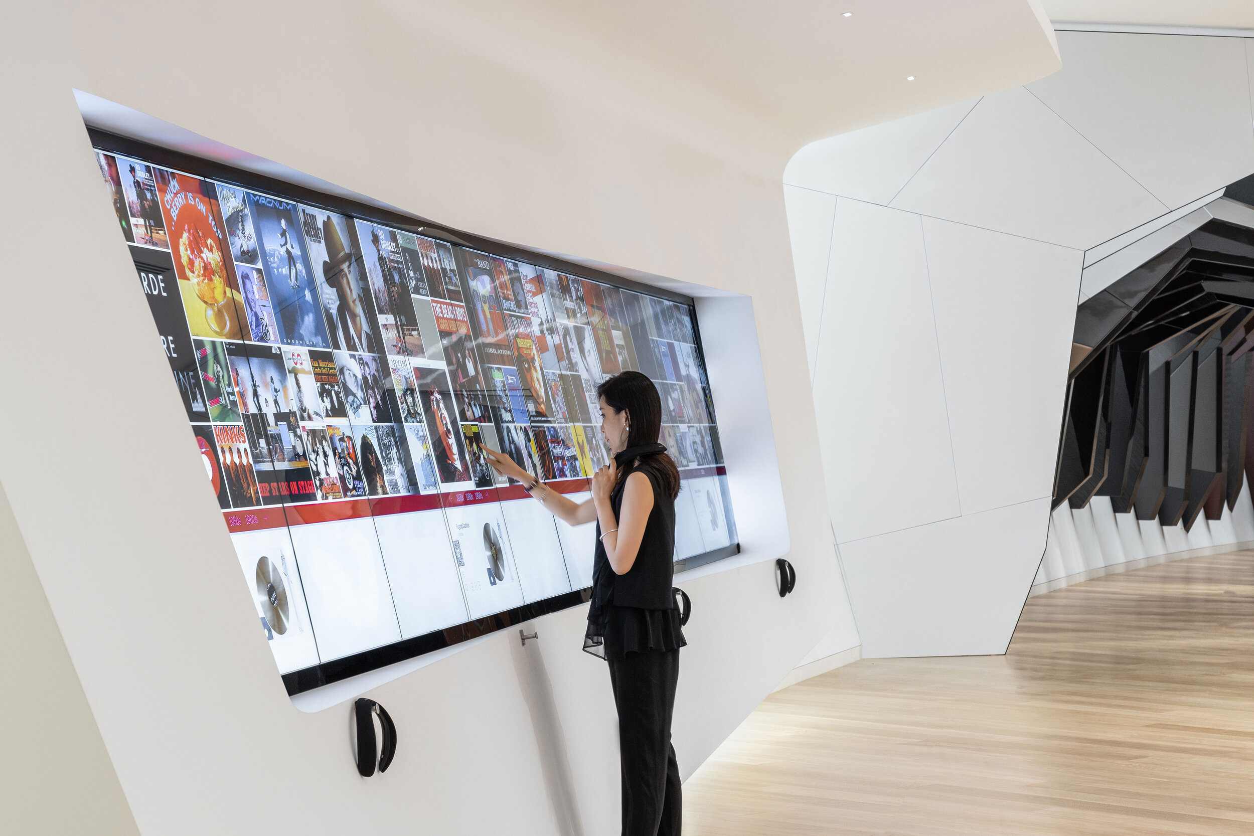 Cadillac-House-Gensler-25-Interior-Massive-Screen.jpg