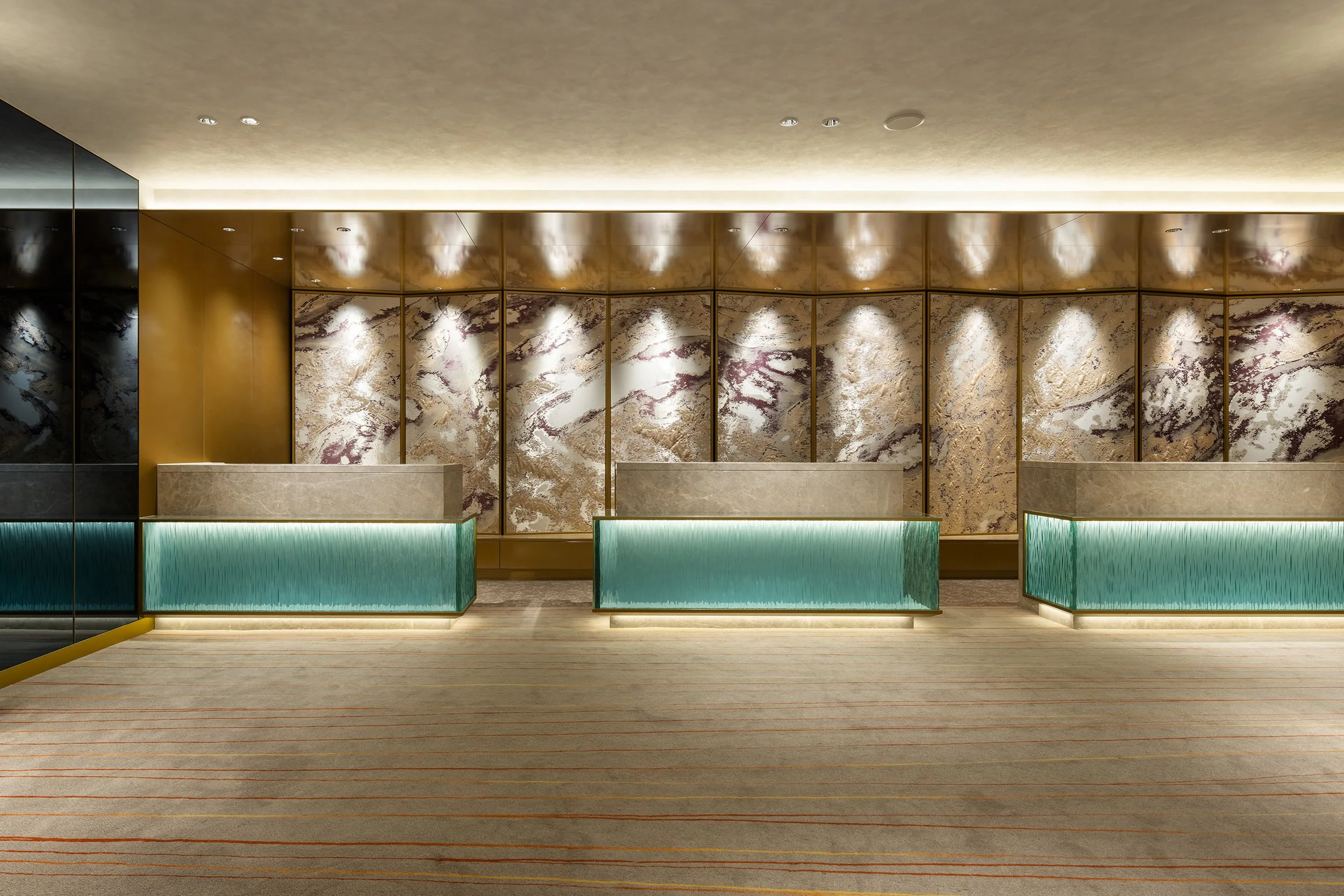 RIHGA Royal Hotel Osaka, Vignette Collection：Photographs-10.jpg