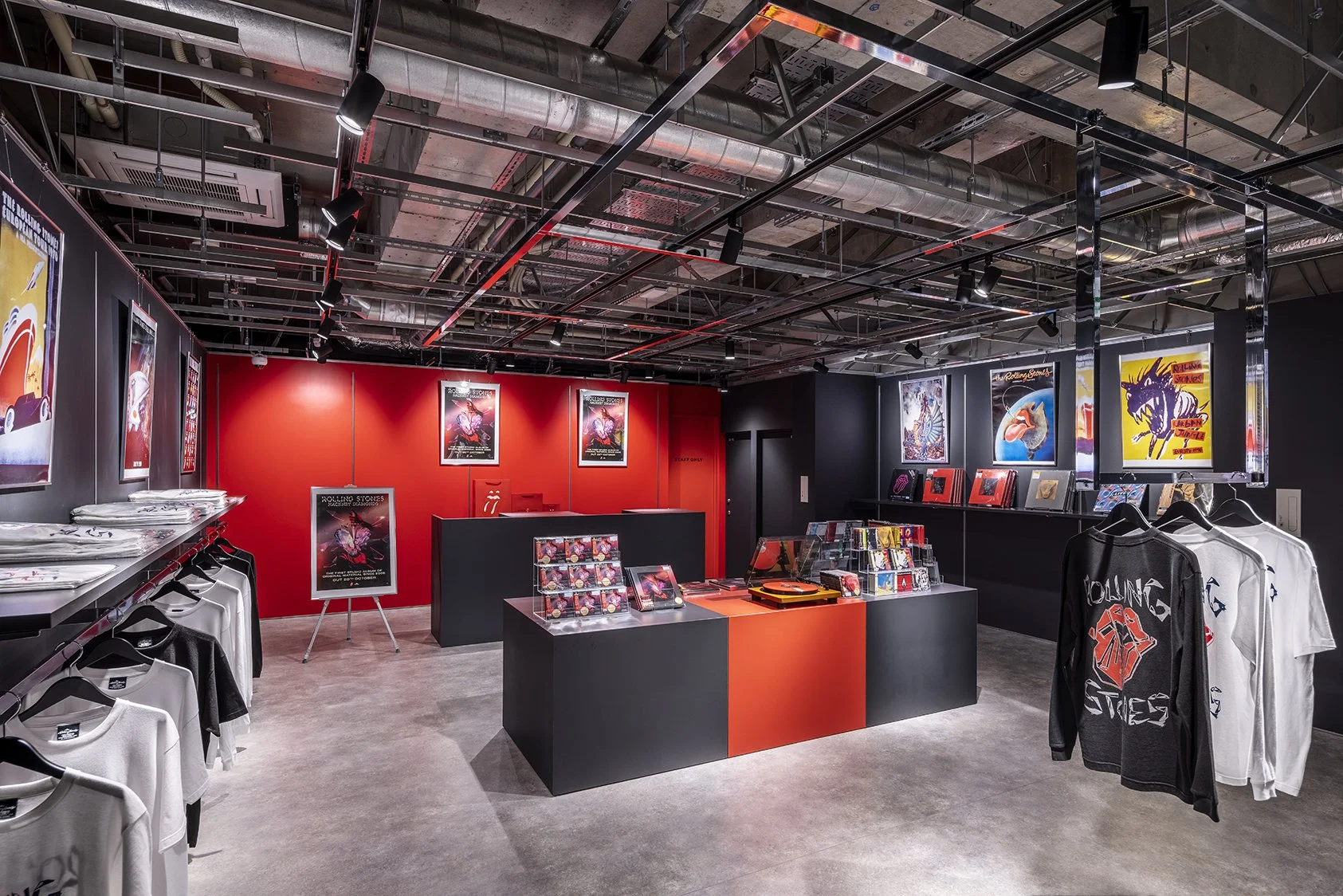 space_universal_music_store_harajuku_231108_010.jpg