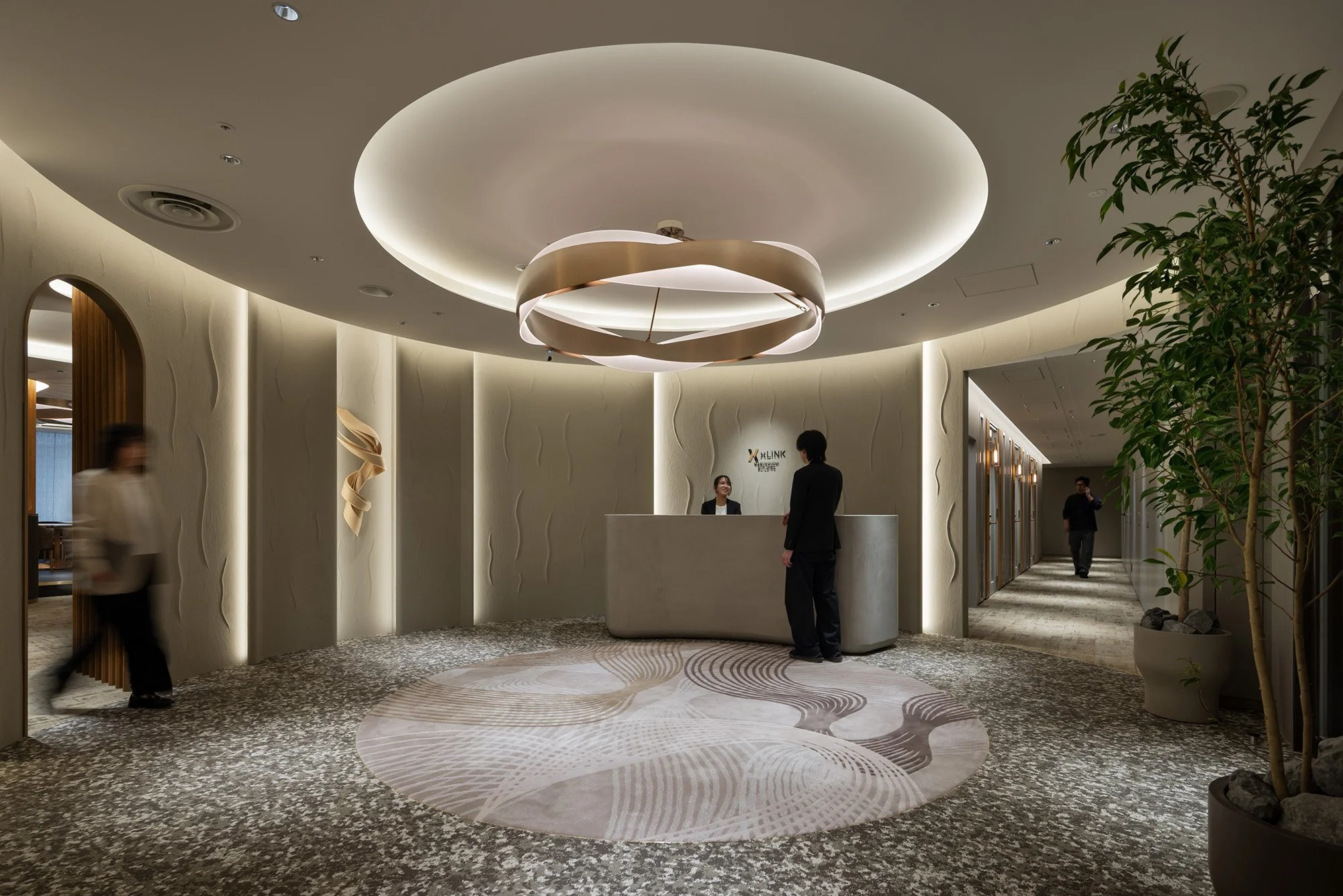 01.xlink_marunouchi.jpg