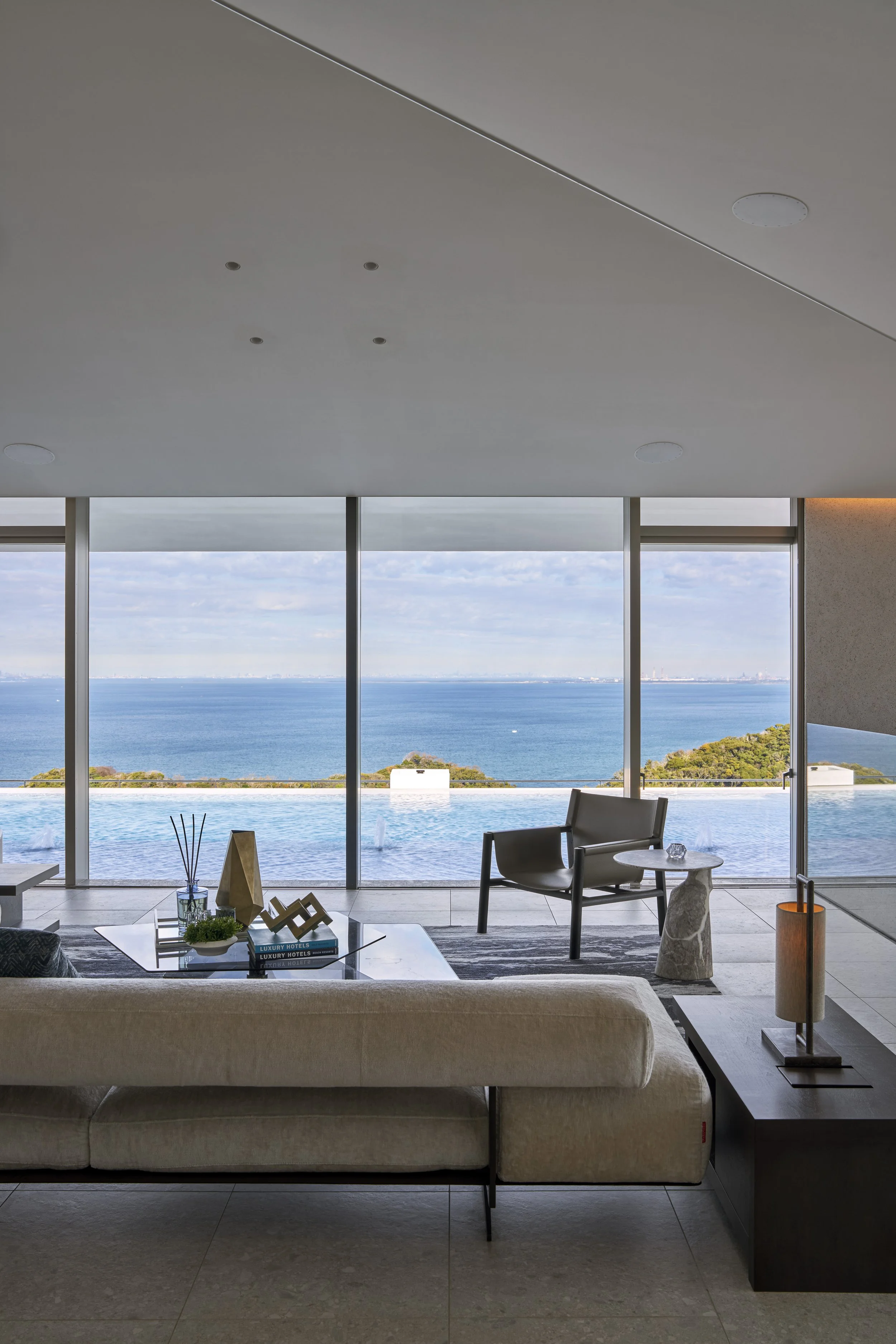 02_Living Room.jpg