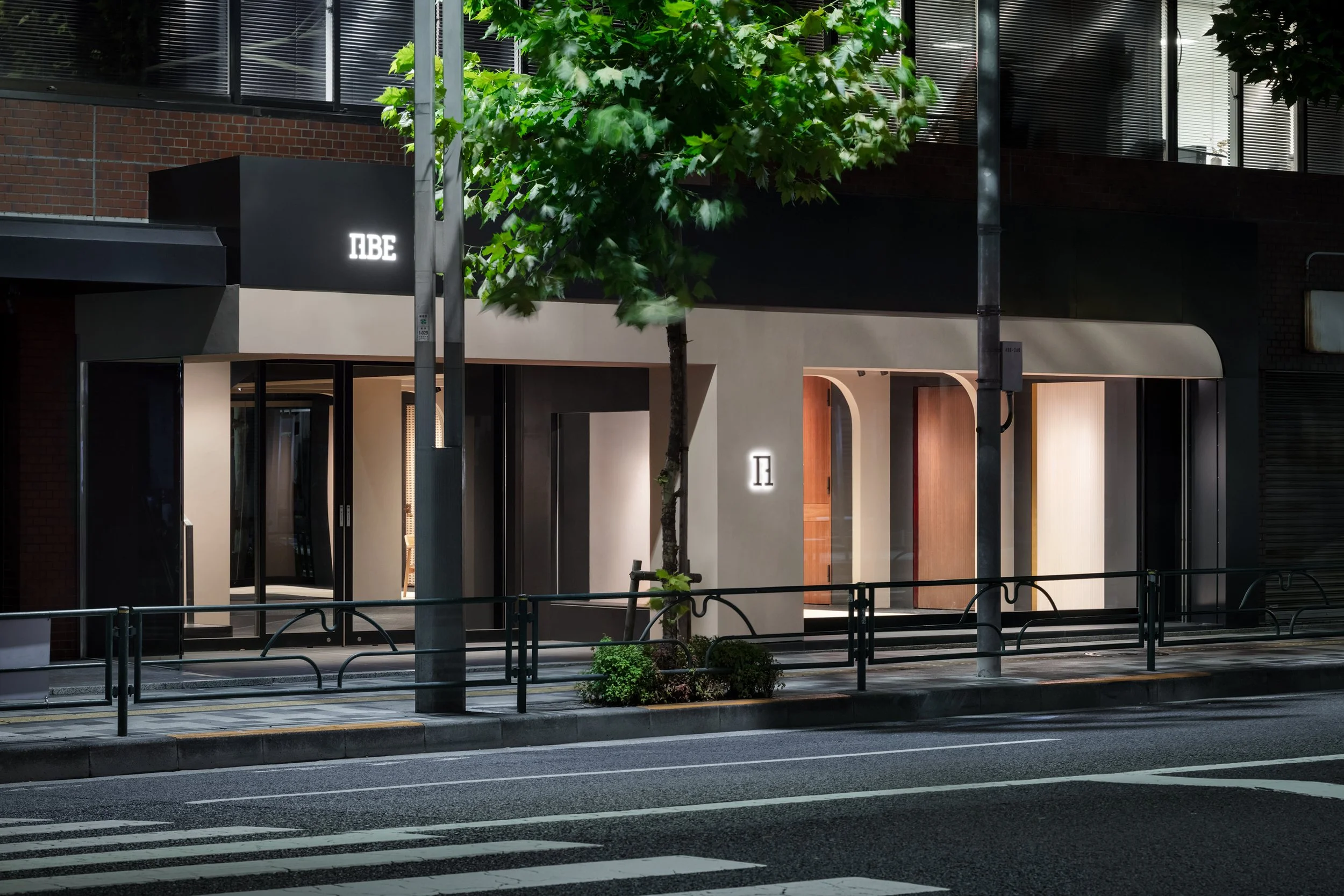 ABE galerie TOKYO_08.jpg