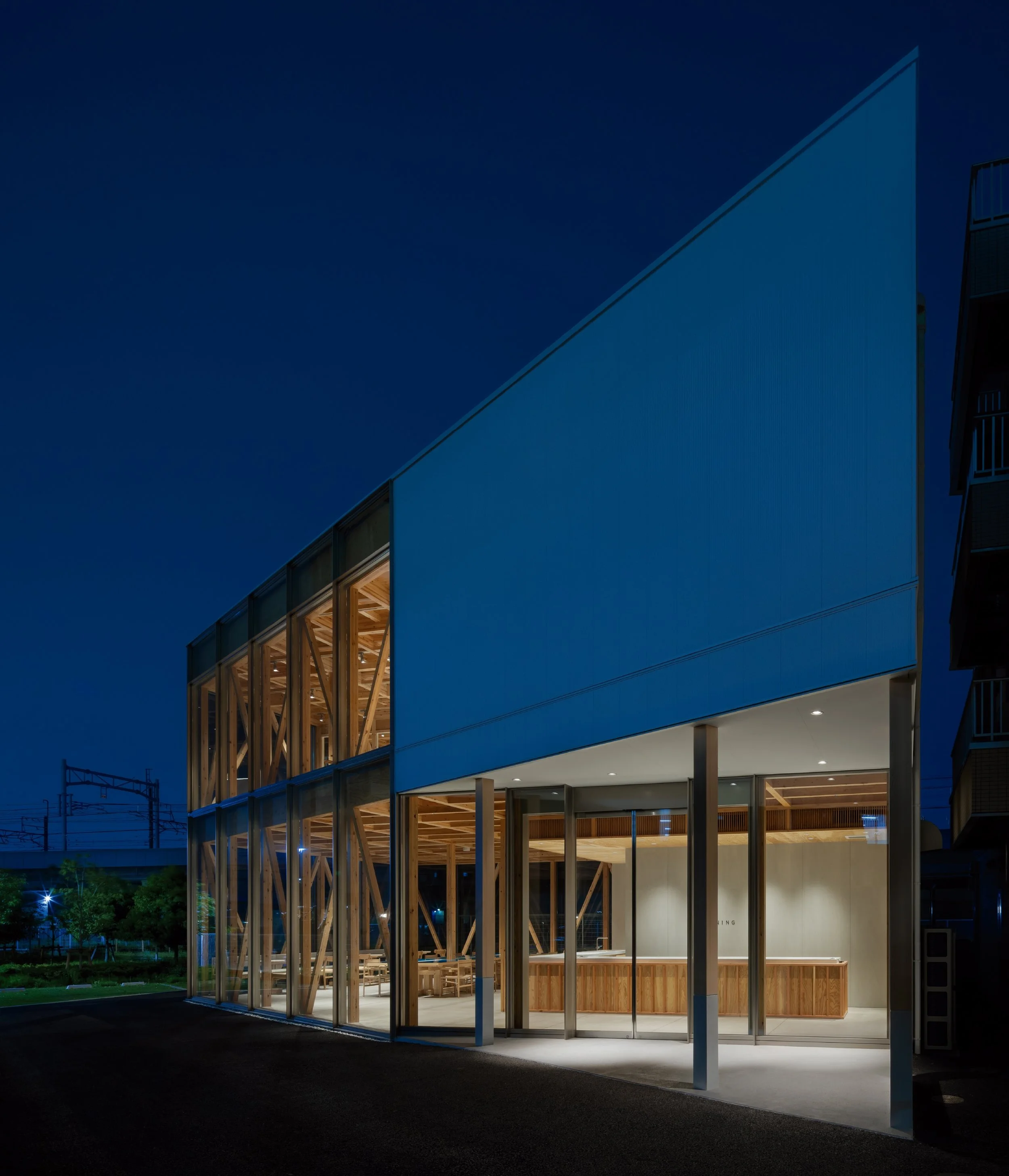 P2-facade.jpg