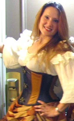 underbust_stacey.jpg