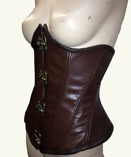 late_vic_underbust2.jpg