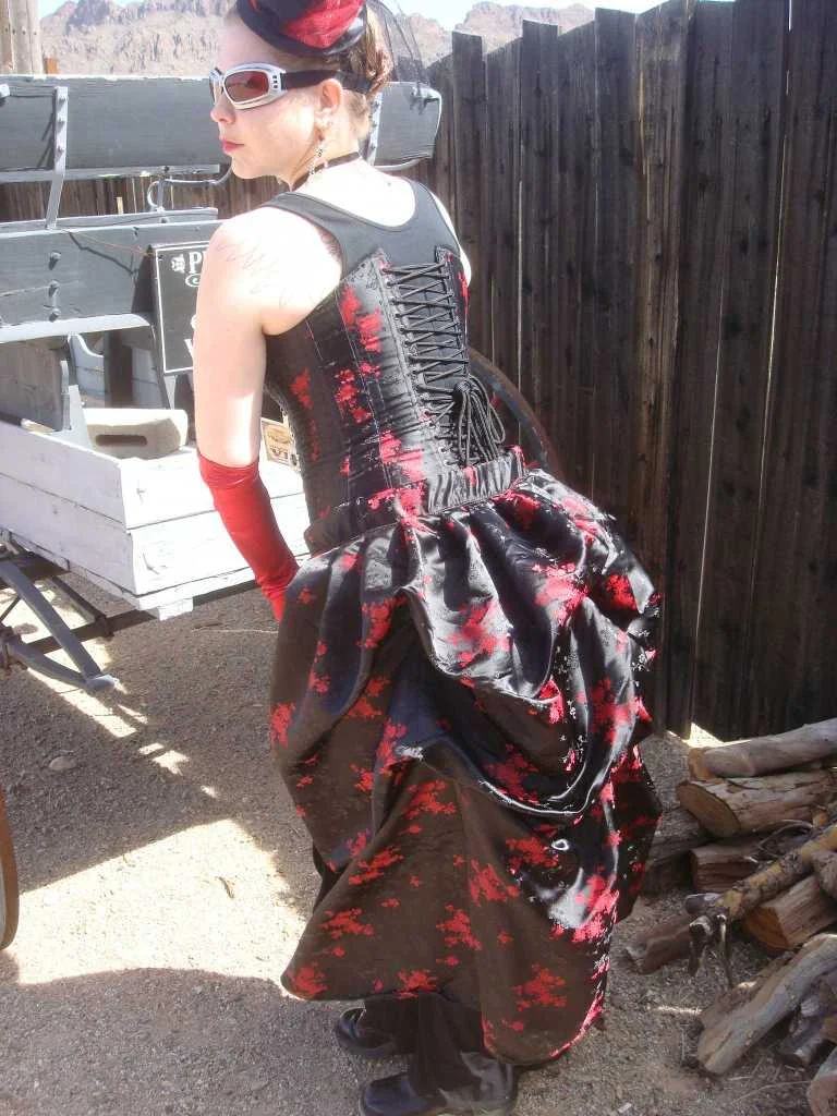 bustle_belt2.JPG