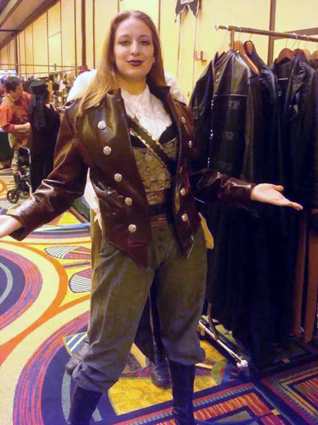 woman_in_tailcoat2.jpg