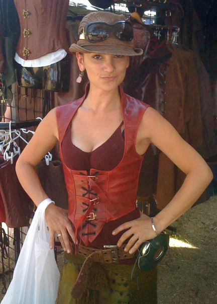 red_buckle_bodice.jpg
