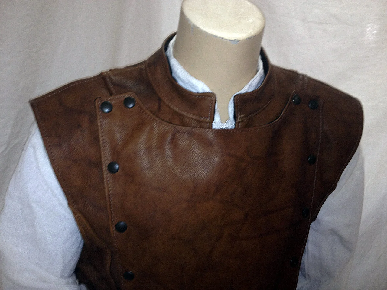 vest_with_shield11.jpg