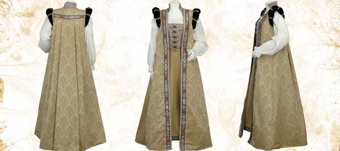 the Tudor Robe  Pendragon Costumes