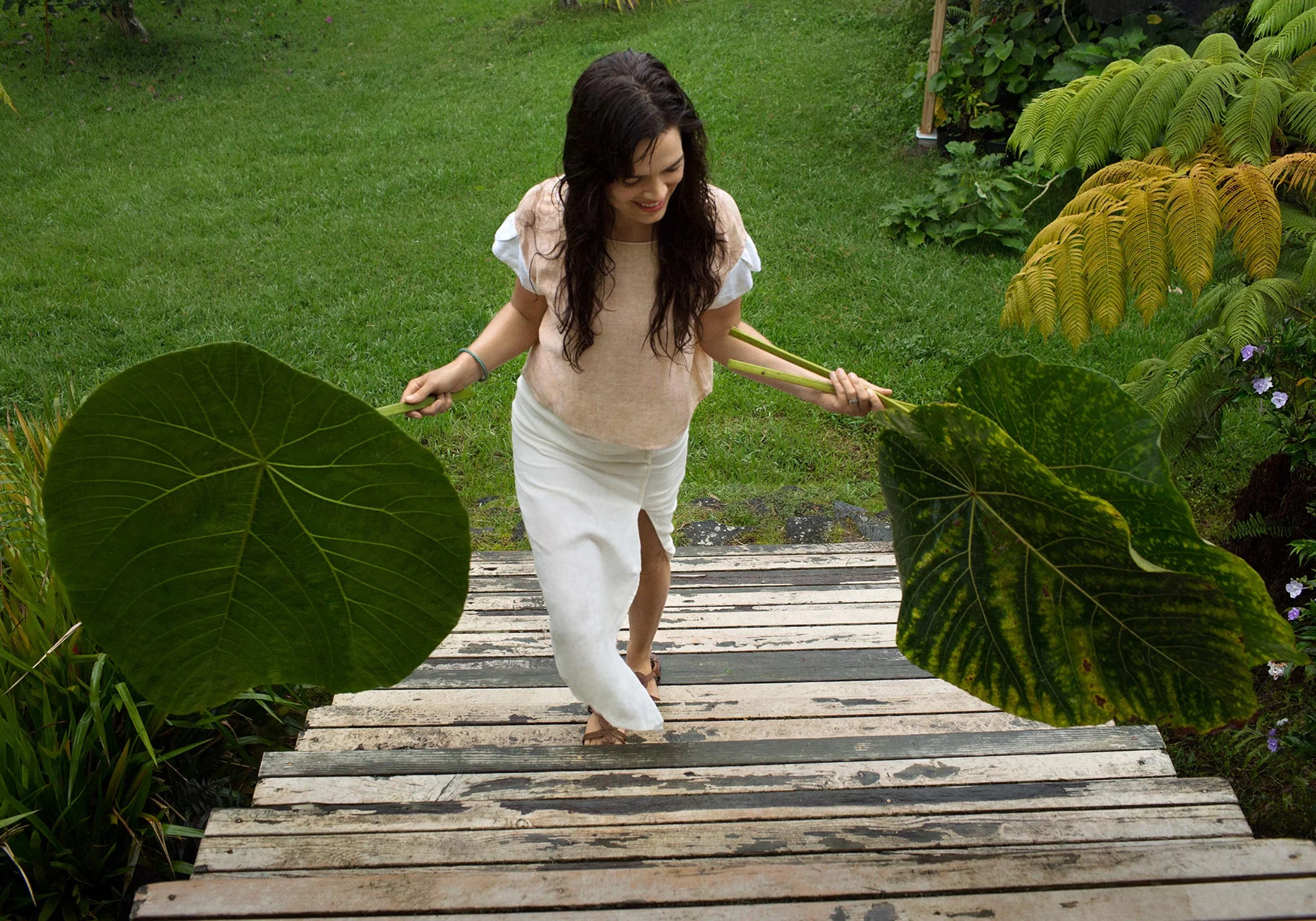 photograph by emily nathan . via tiny atlas. artist klea mckenna is photographed here.