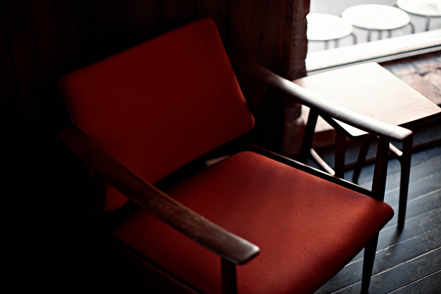 Kinfolk_City-Guide_Oslo_Tim-Wendelboe_08.jpg