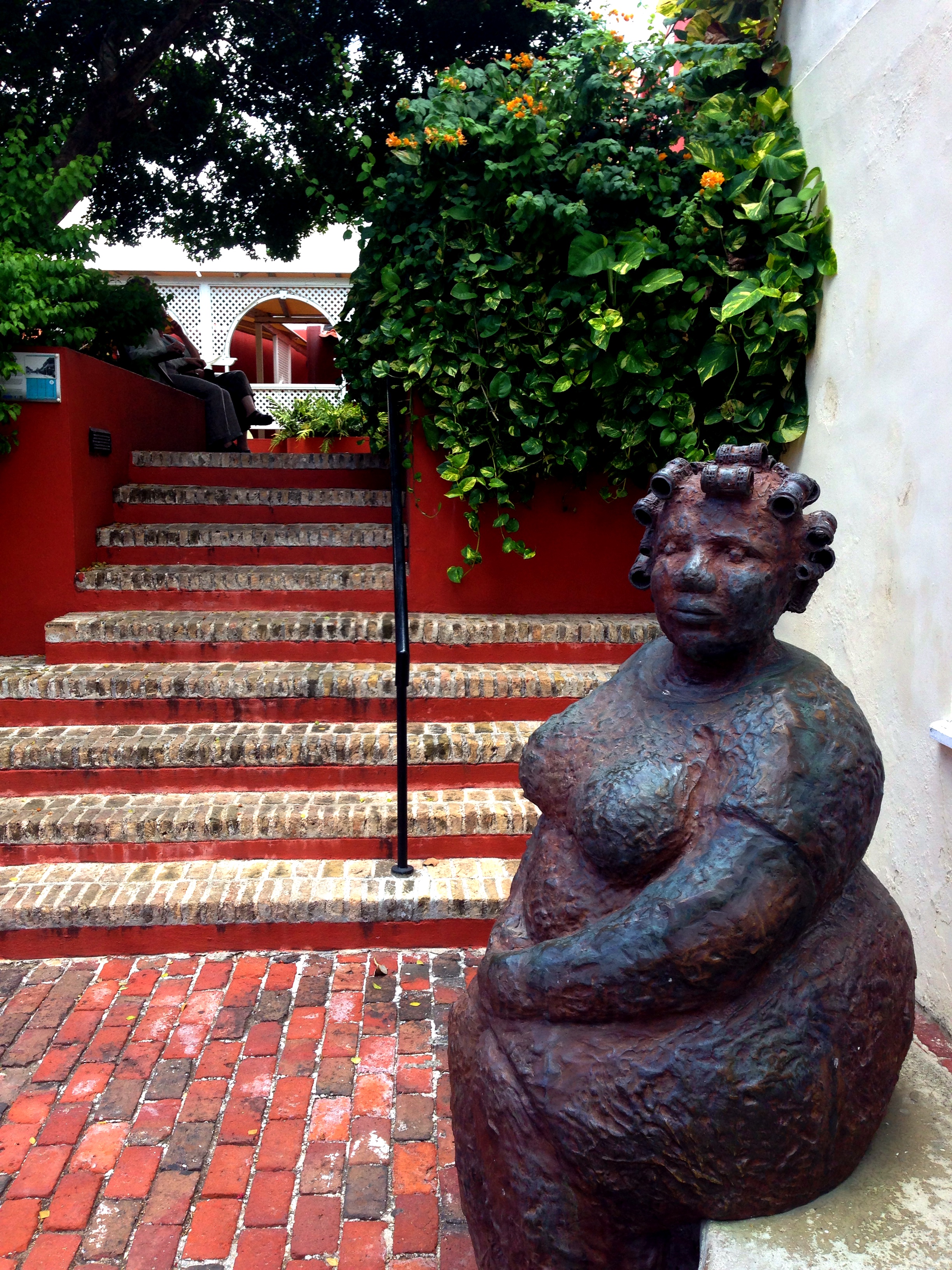 Sculpture by Hortence Brouwn at Kura Hulanda in Curacao