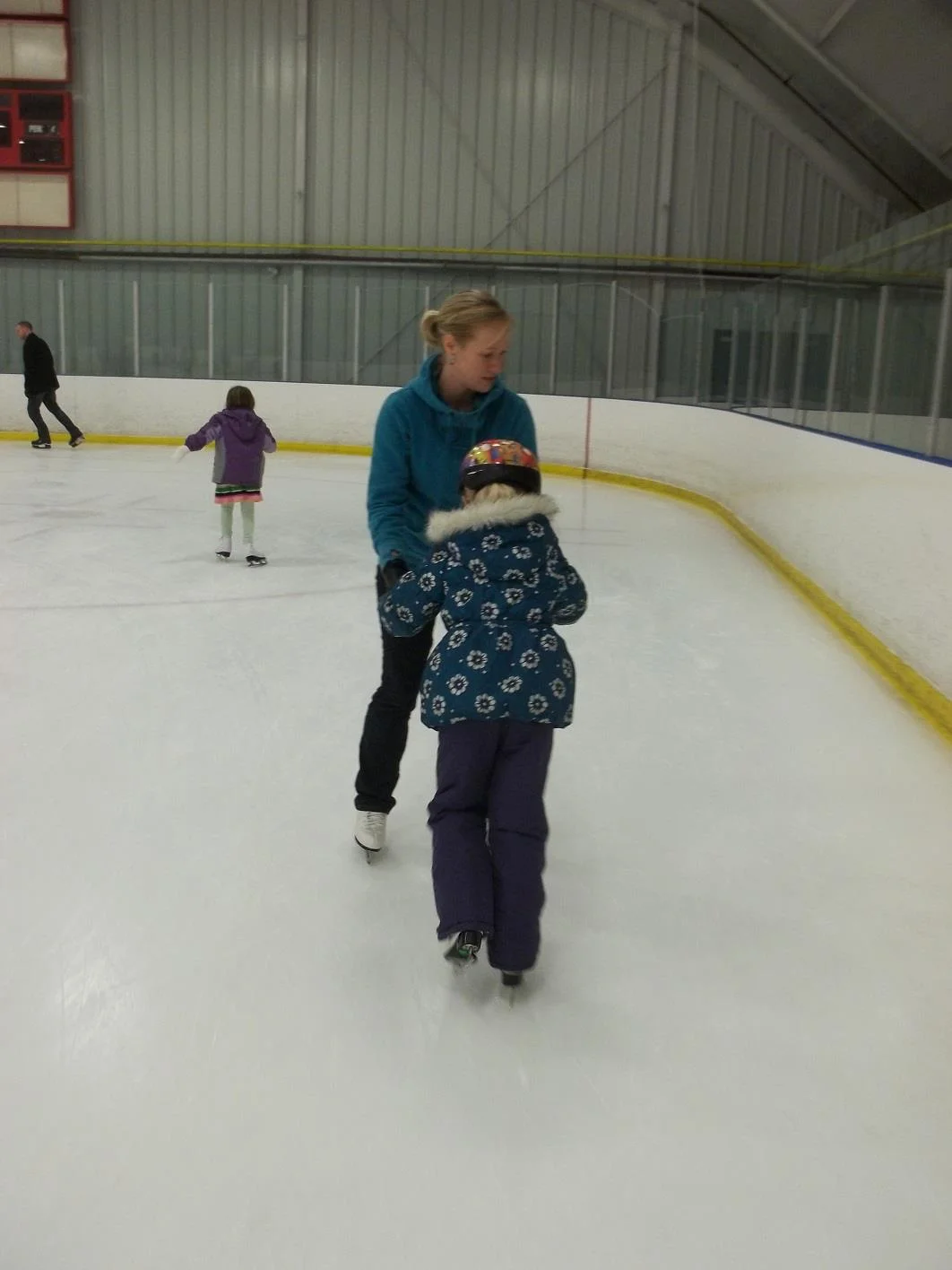 Skating 013.jpg