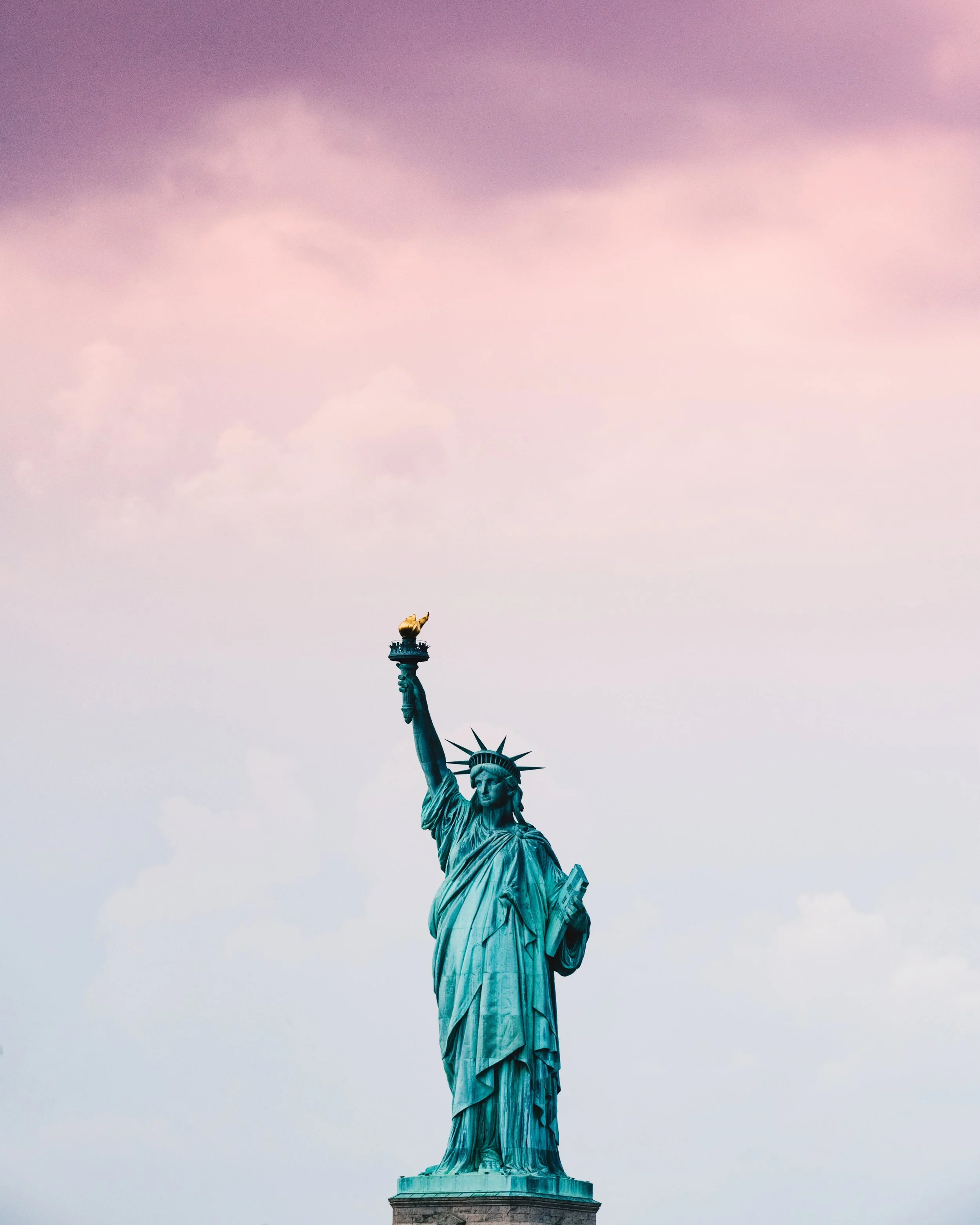 surreal_statue_of_liberty_©andrewsoria01.JPG