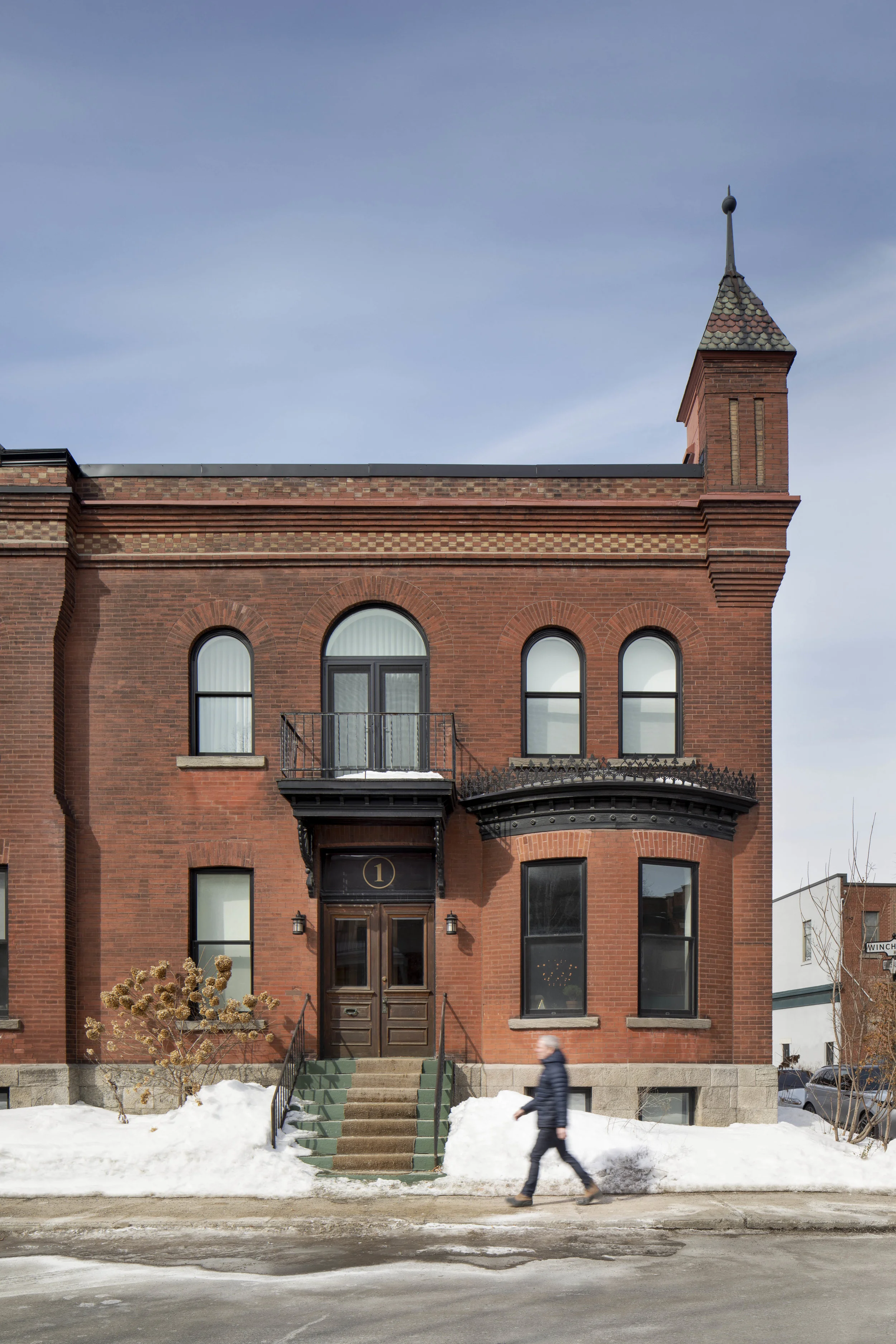 ROBITAILLECURTIS_Winchester_Exterior_11.jpg