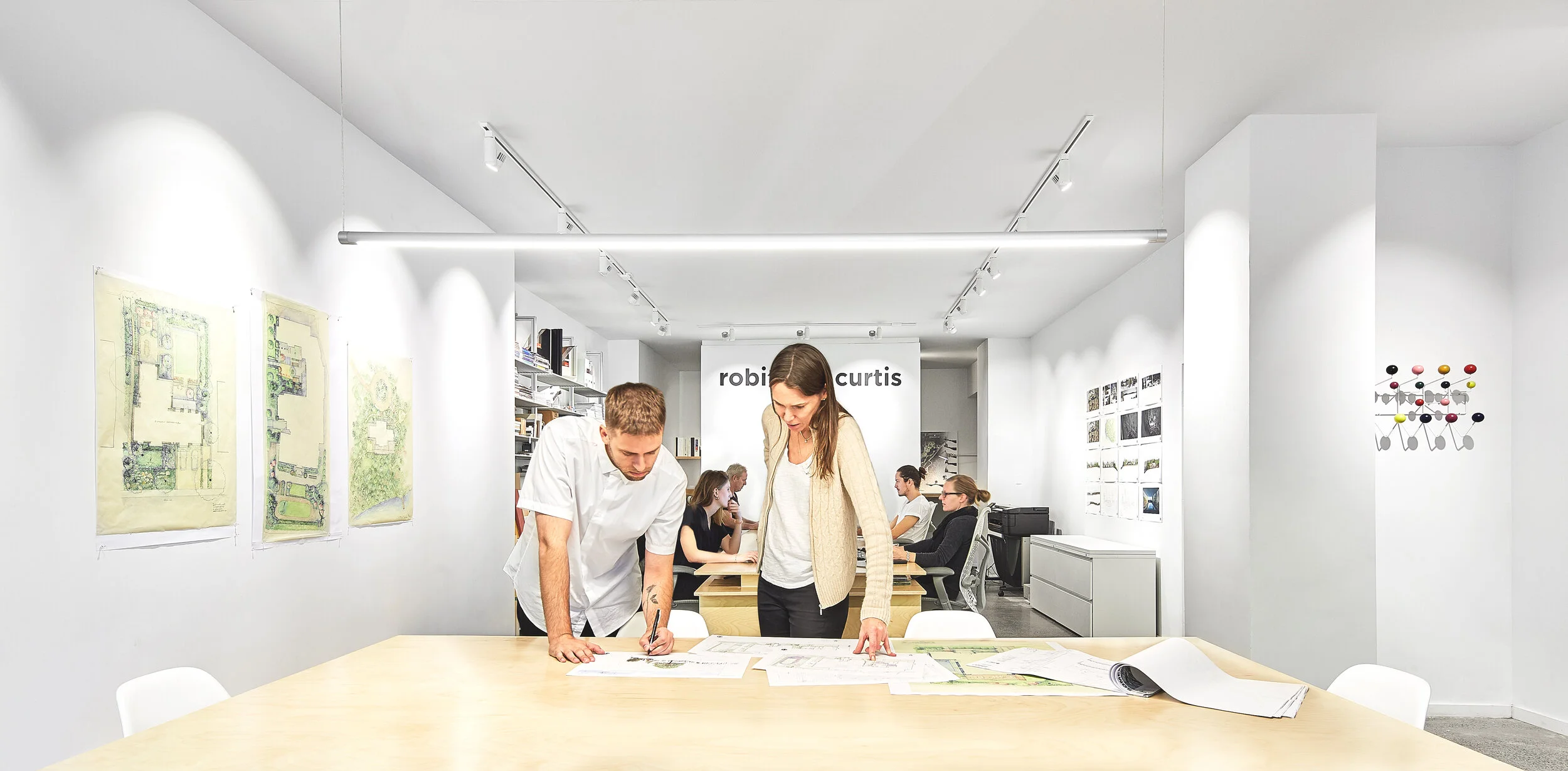 RobitailleCurtis_Office_SophieSamuel.jpg