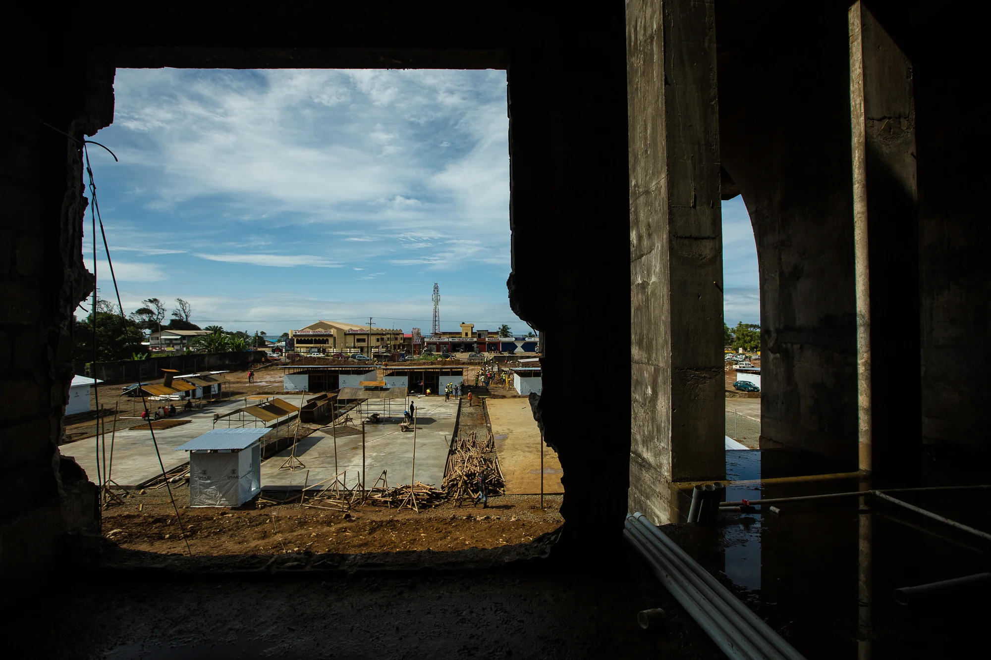  Monrovia, Liberia - October 1, 2014: &nbsp;With funding and support from USAID, &nbsp;construction crews worked quickly to build a new Ebola treatment unit on the property of the former Ministry of Defence Building to meet the demand of the increasi