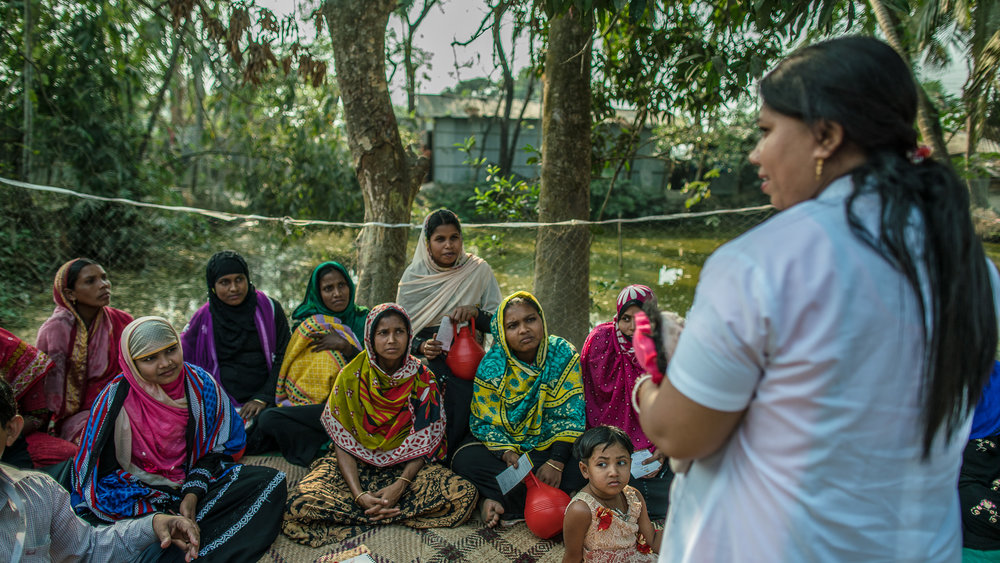  Shanta Das, a paramedic at Smiling Sun Clinic, educates women and mothers about child and maternal health. 