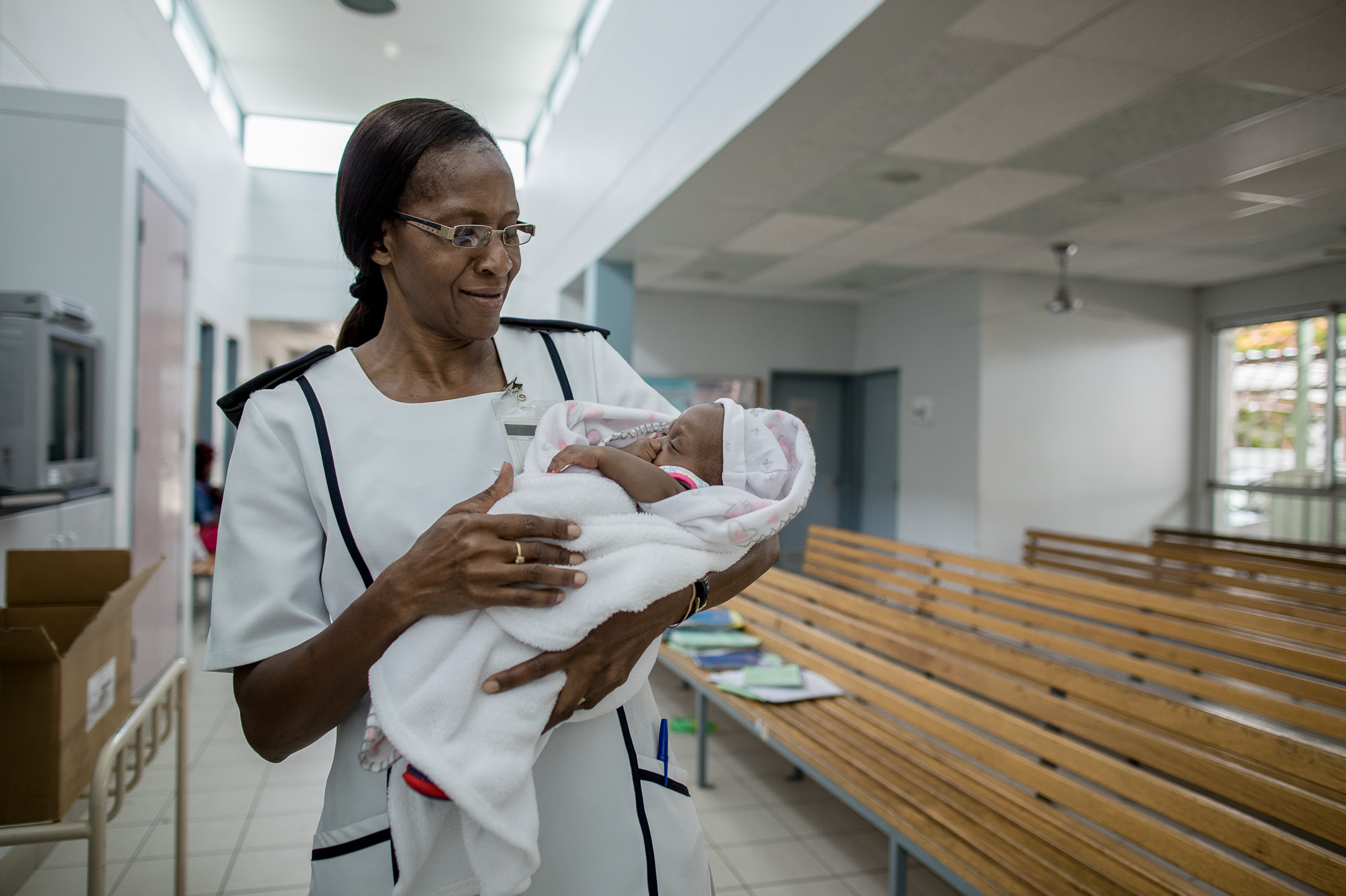  Today the waiting room at Onandjokwe’s Shanamutango HIV clinic isn’t crowded. Wait times have dropped drastically since the hospital hired additional staff and began making services available beyond the central hospital location. Here nurse Ruusa Sh