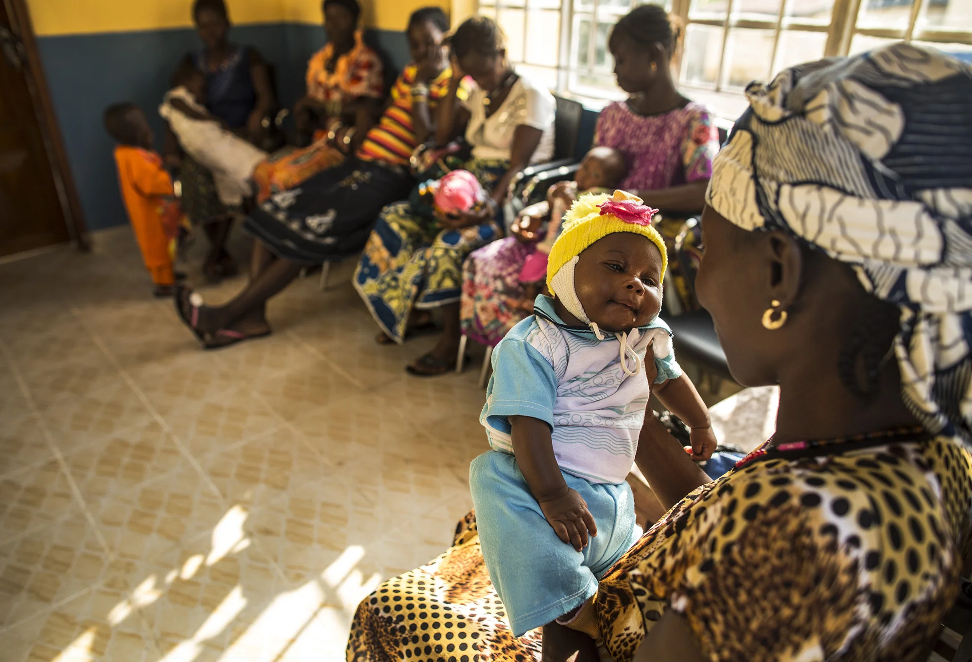  Patients wait for their appointments at Konsho CHP.&nbsp; 